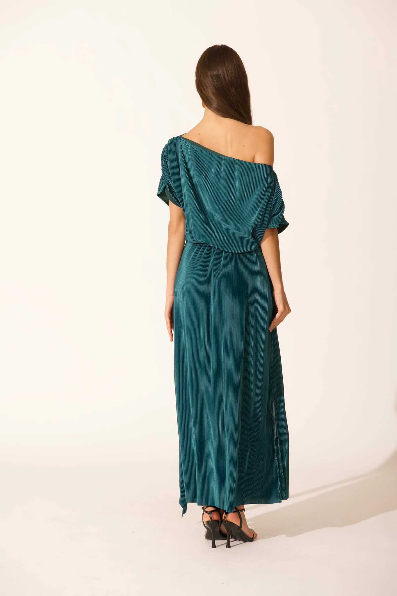 Gena Off Shoulder Maxi Dress in Emerald Plisse - Image 8