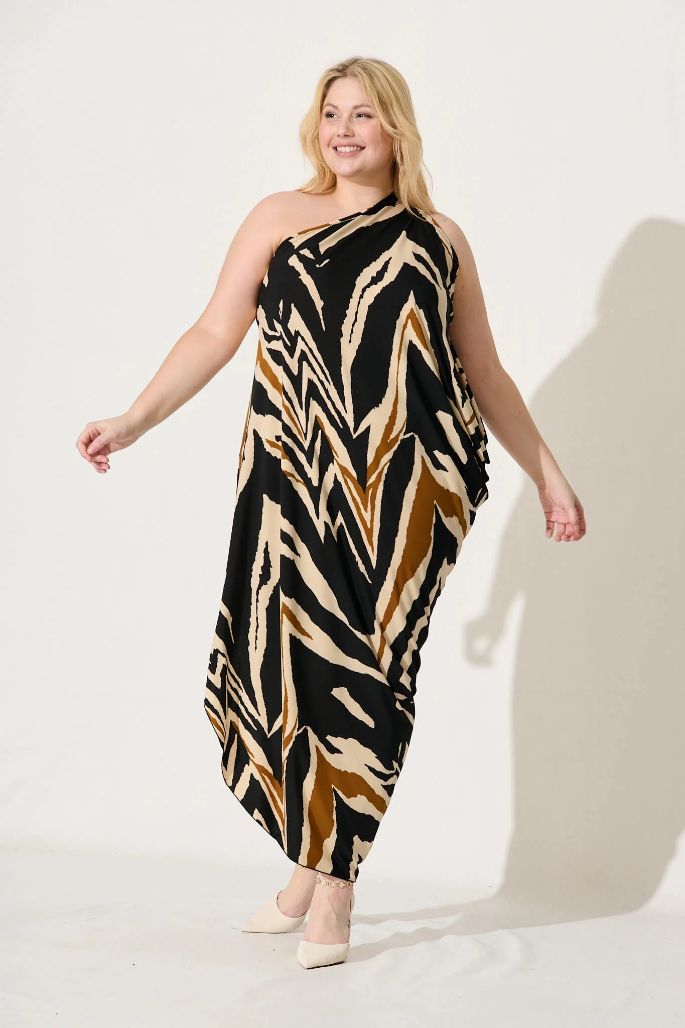Goddess One Shoulder Maxi Dress In Black And Beige Print - Image 7