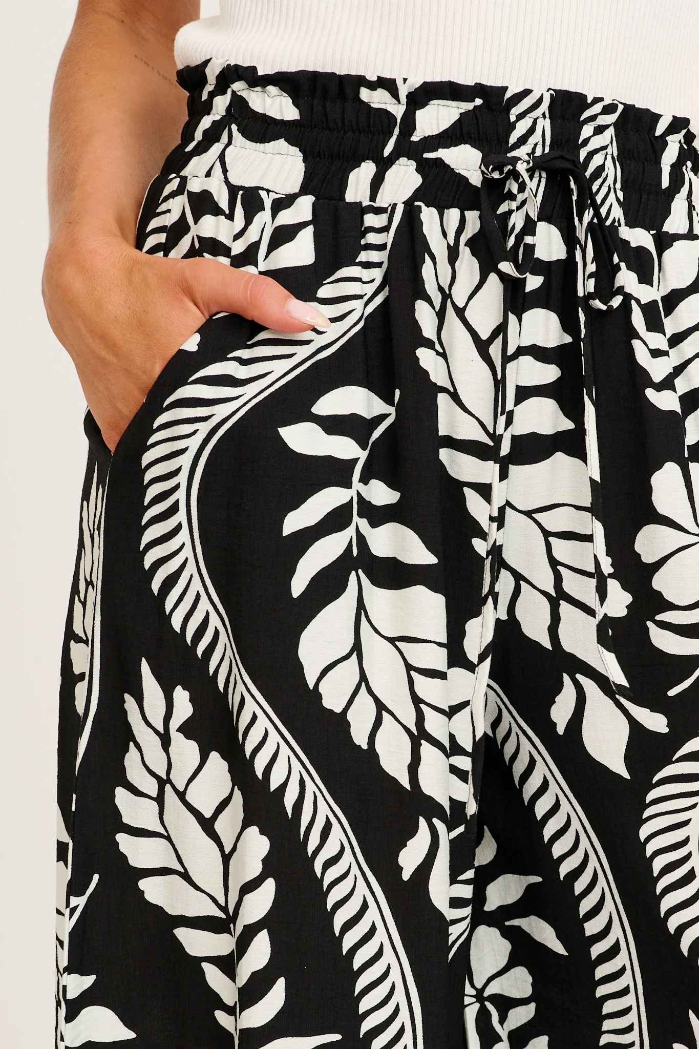 Goldie Wide Leg Pant in Black with White Leaf Print - Image 5