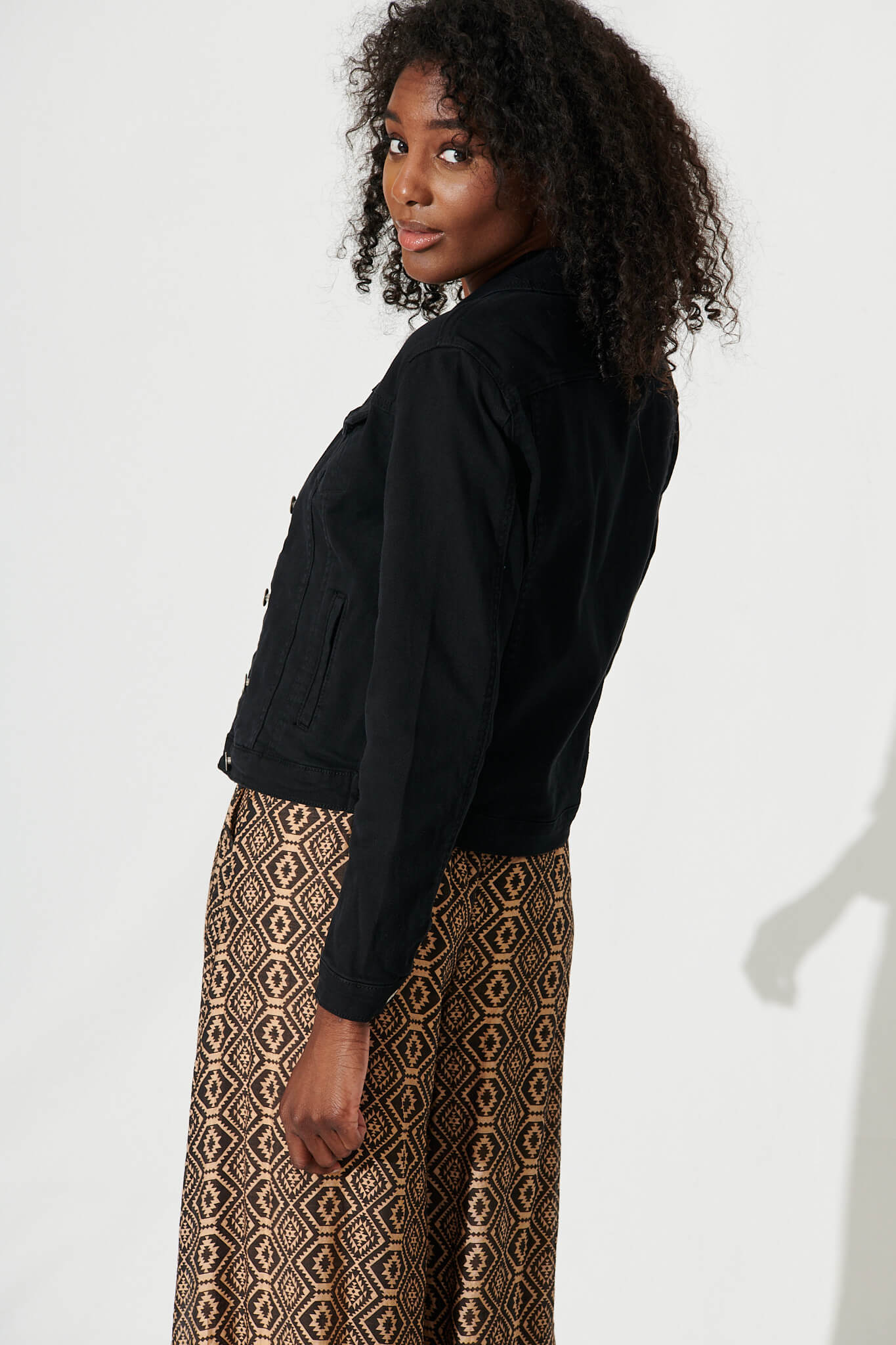 Gossip Denim Jacket In Black Wash - Image 3