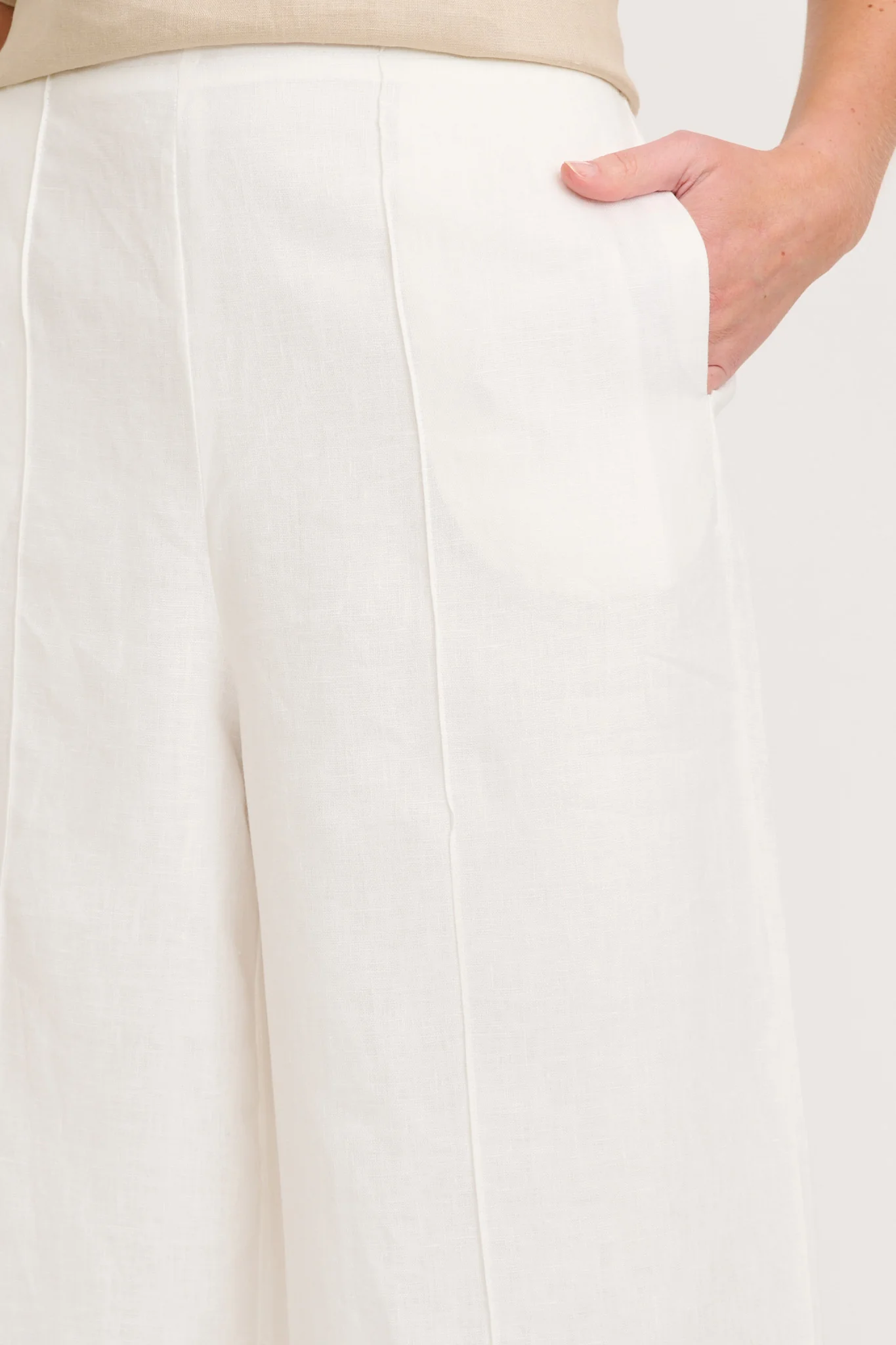 Halara Pant in White Linen - Image 14