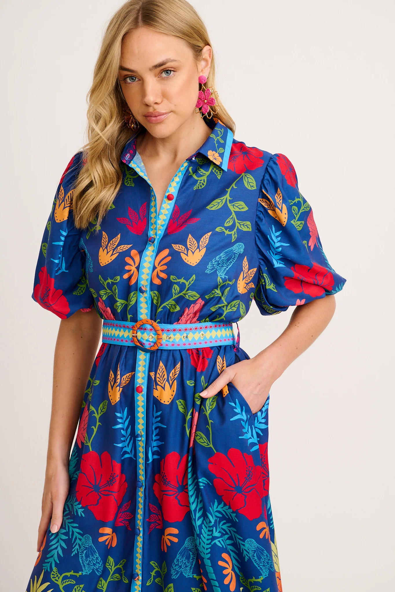 Harlyn Maxi Shirt Dress in Navy Multi Tropical Linen Blend - Image 2