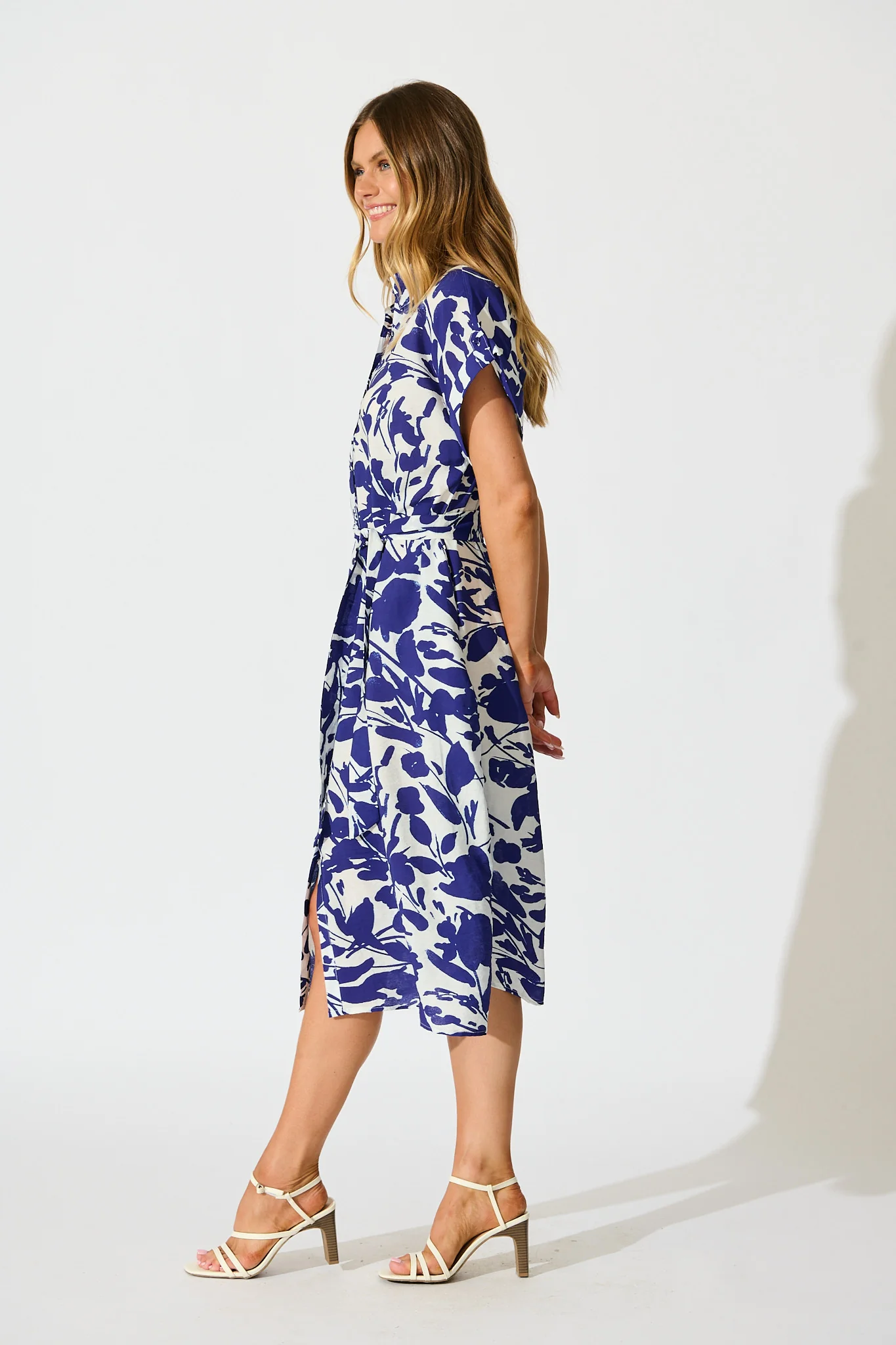 Hartlee Midi Shirt Dress in White and Navy Print Linen Blend - Image 3