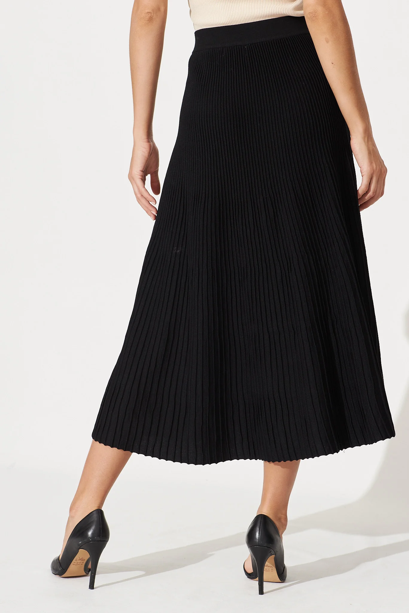 Honeycup Knit Skirt In Black Cotton Blend - Image 8