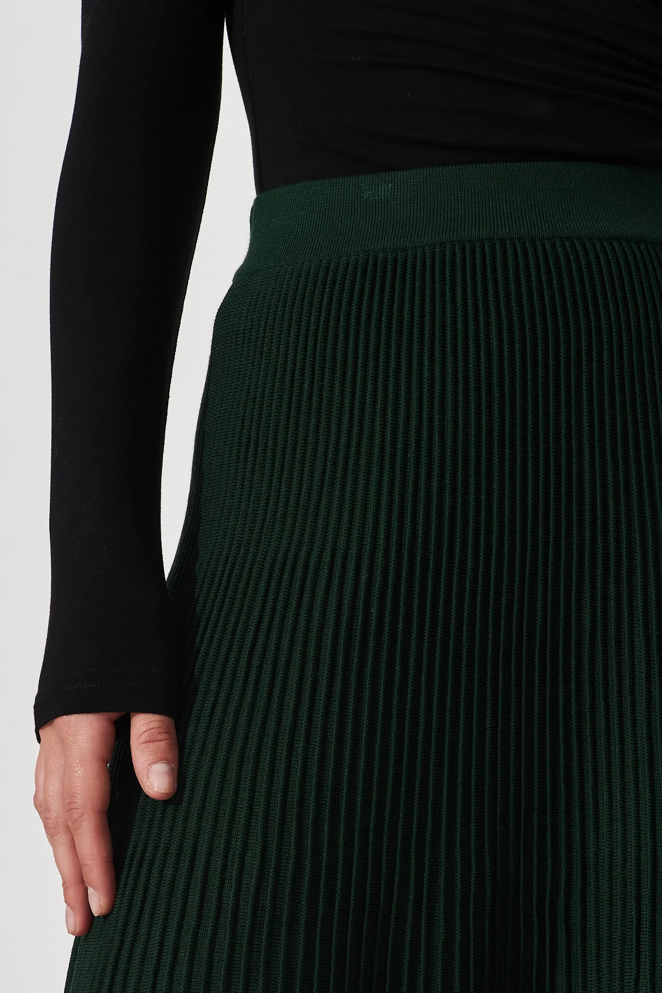 Honeycup Knit Skirt In Emerald Green Cotton Blend - Image 6