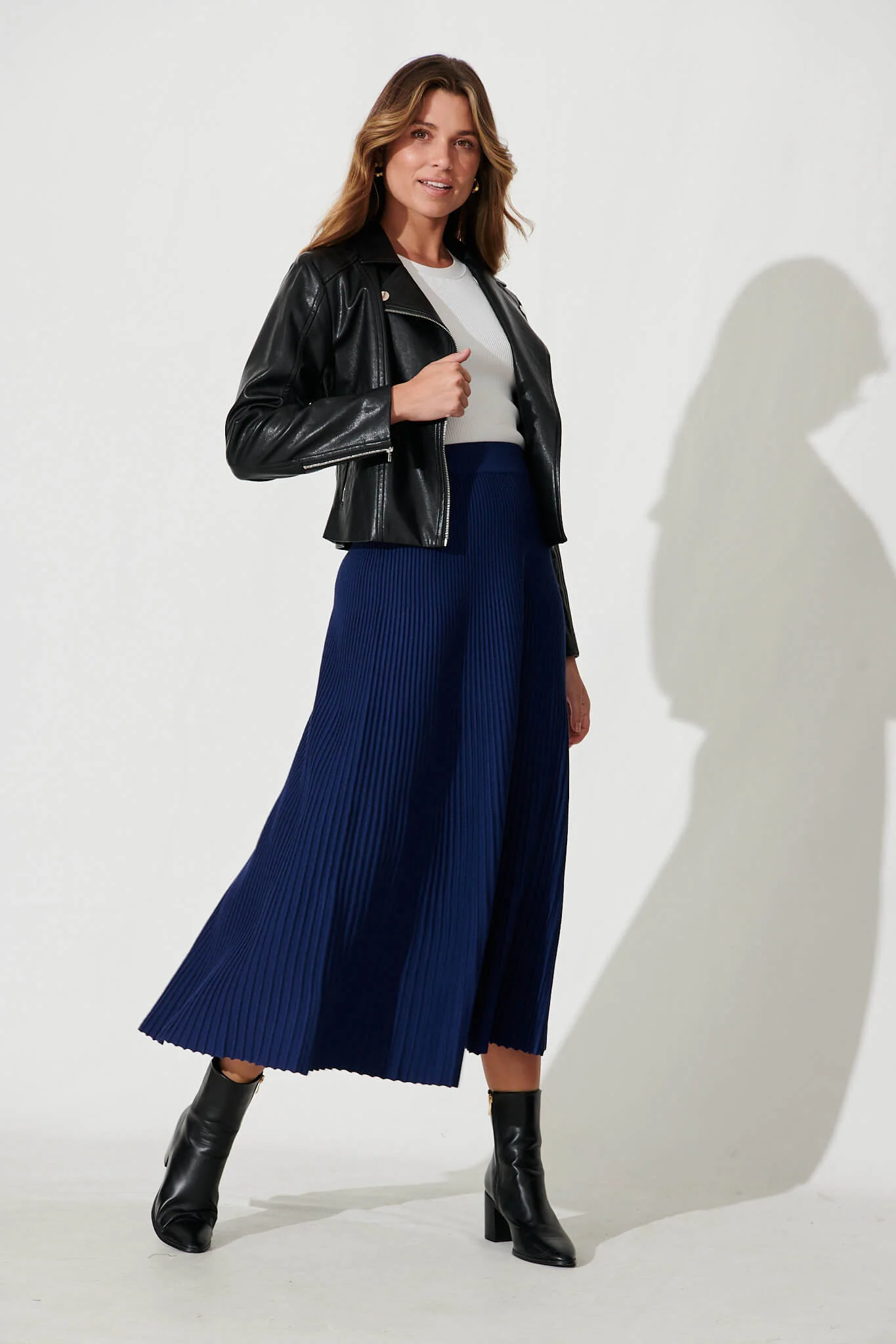 Honeycup Knit Skirt In Navy Cotton Blend - Image 4