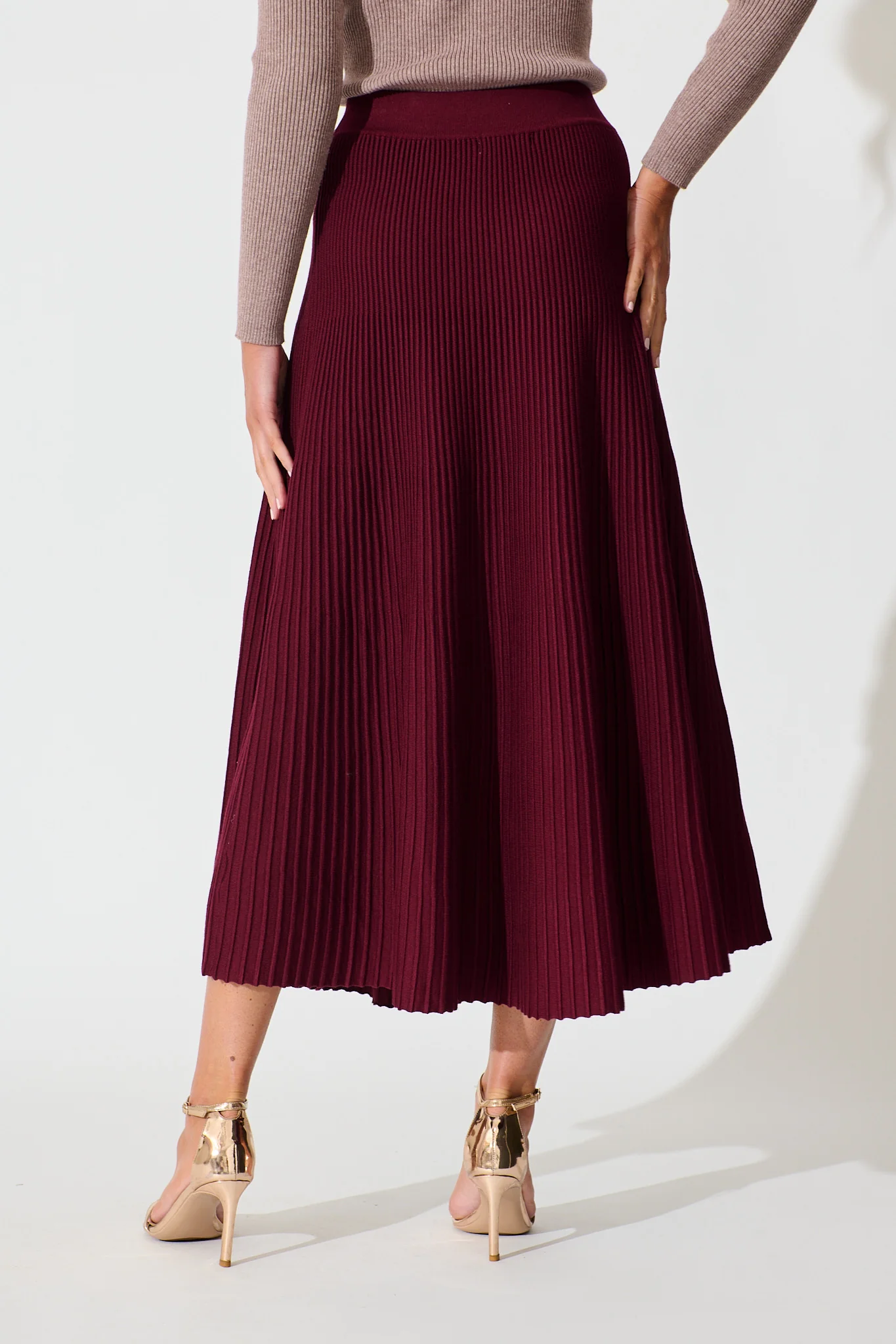 Honeycup Knit Skirt In Wine Cotton Blend - Image 6