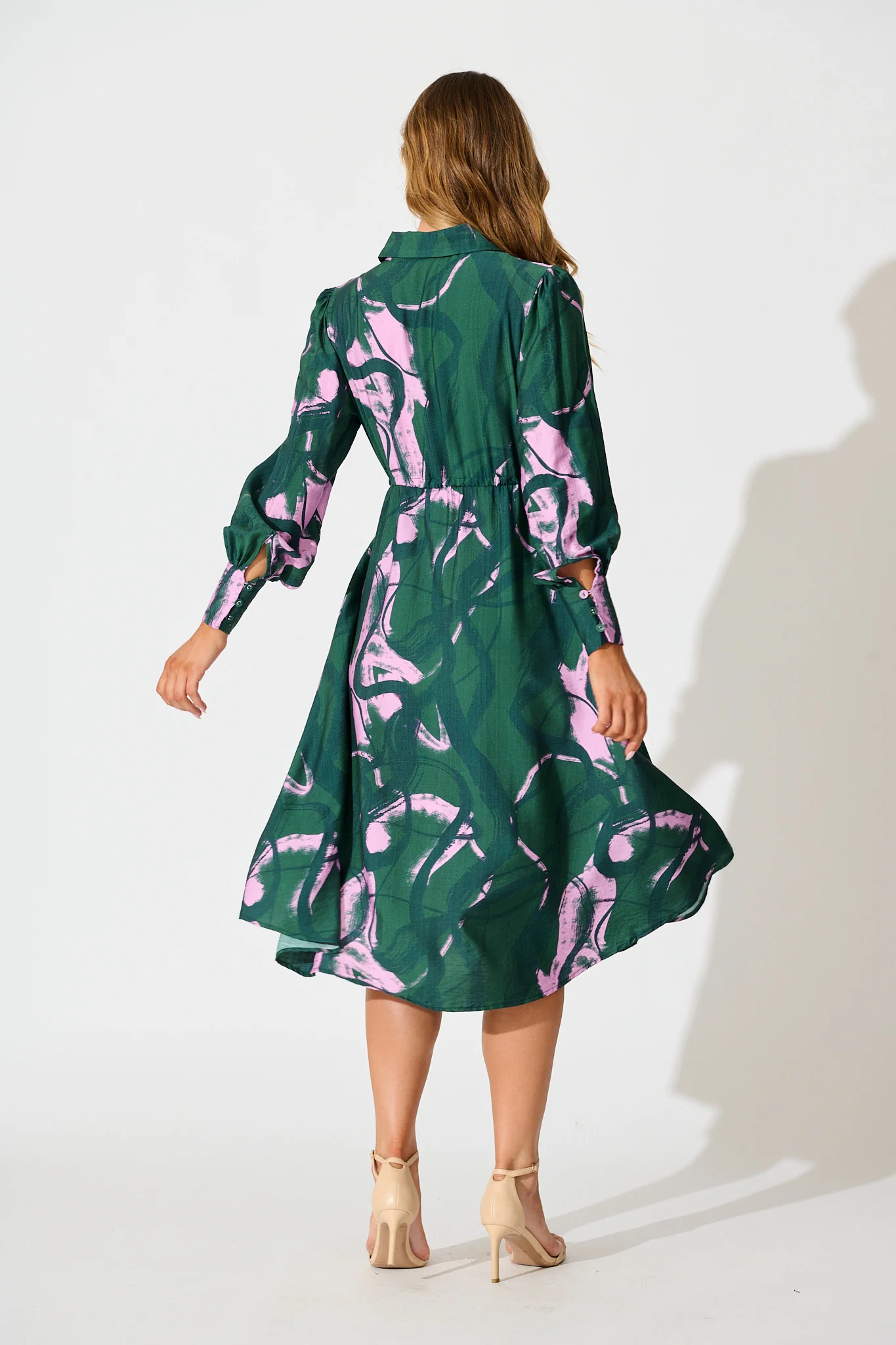 Impulse Midi Shirt Dress in Green Multi Print - Image 4