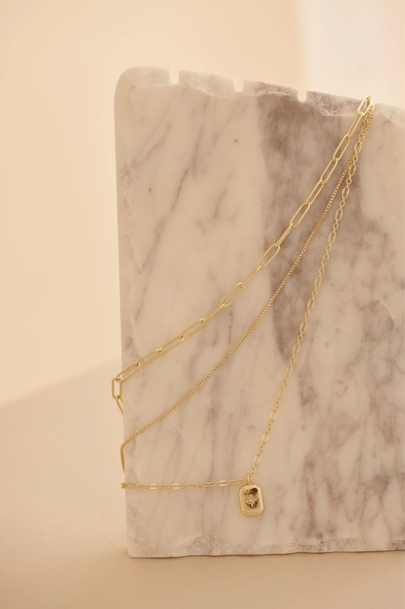 Isla Layered Chain Necklace in Gold - Image 2