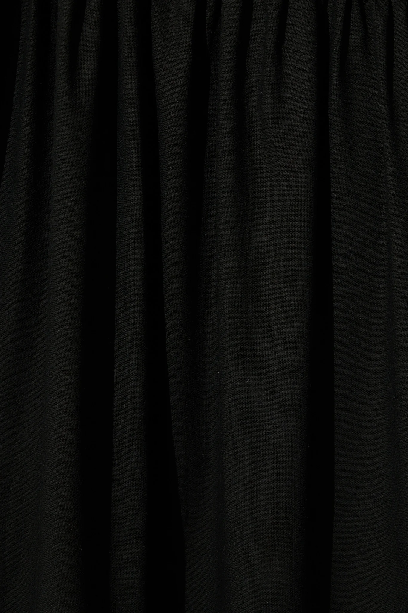 Isleen Maxi Dress in Black Linen Blend - Image 6