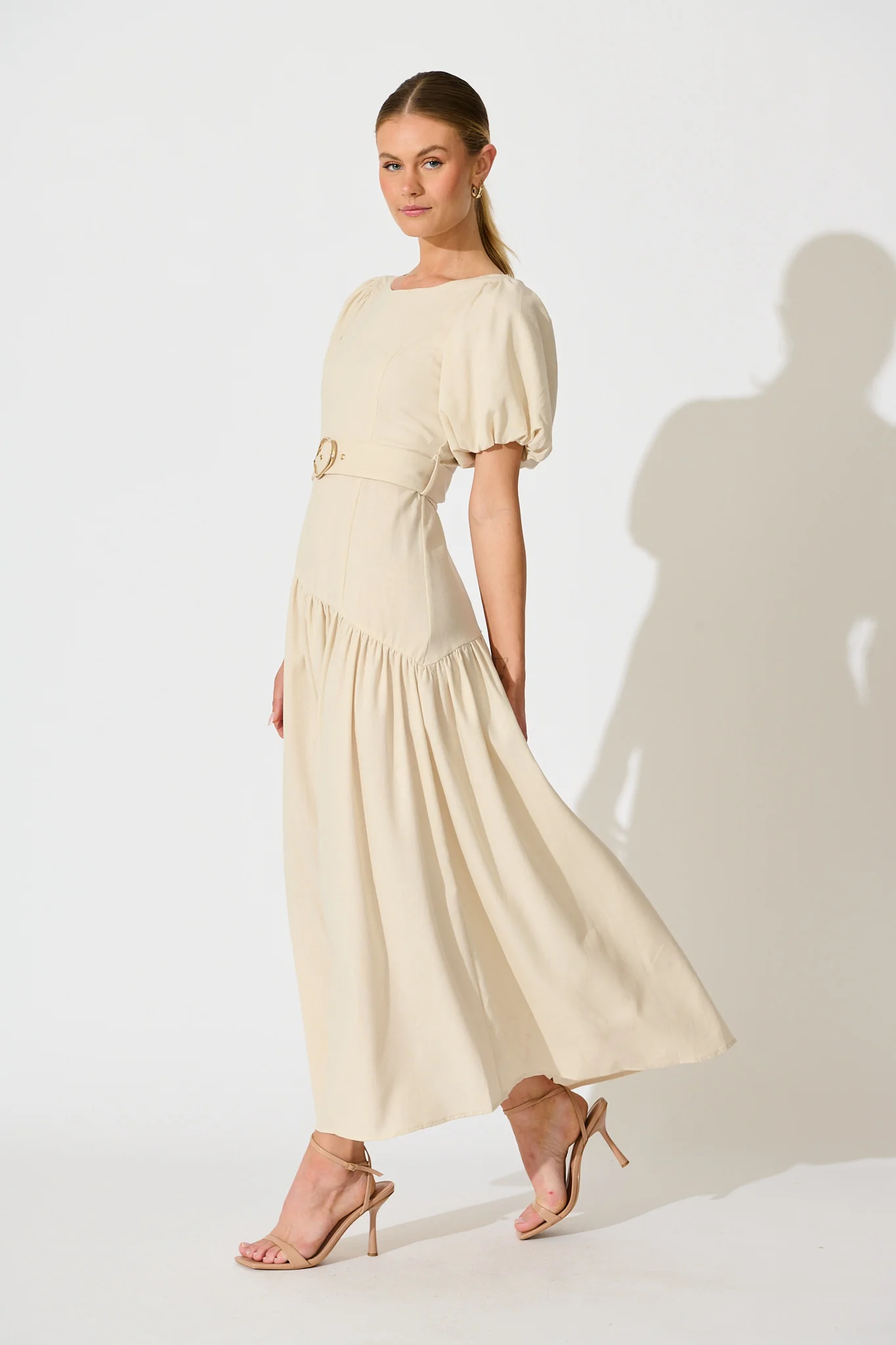 Isleen Maxi Dress in Oatmeal Linen Blend - Image 3
