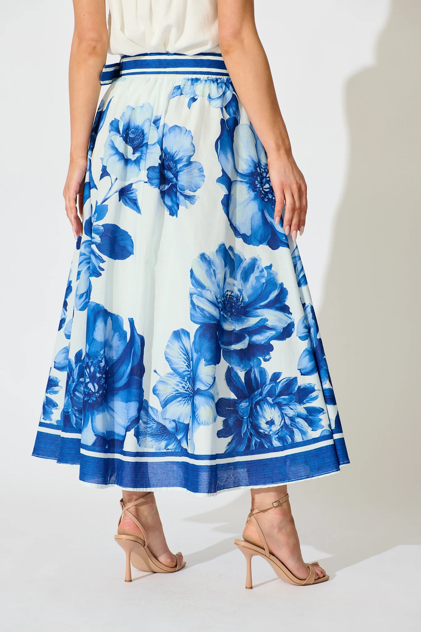 Jannie Maxi Skirt in Blue Floral Border Print Cotton - Image 3