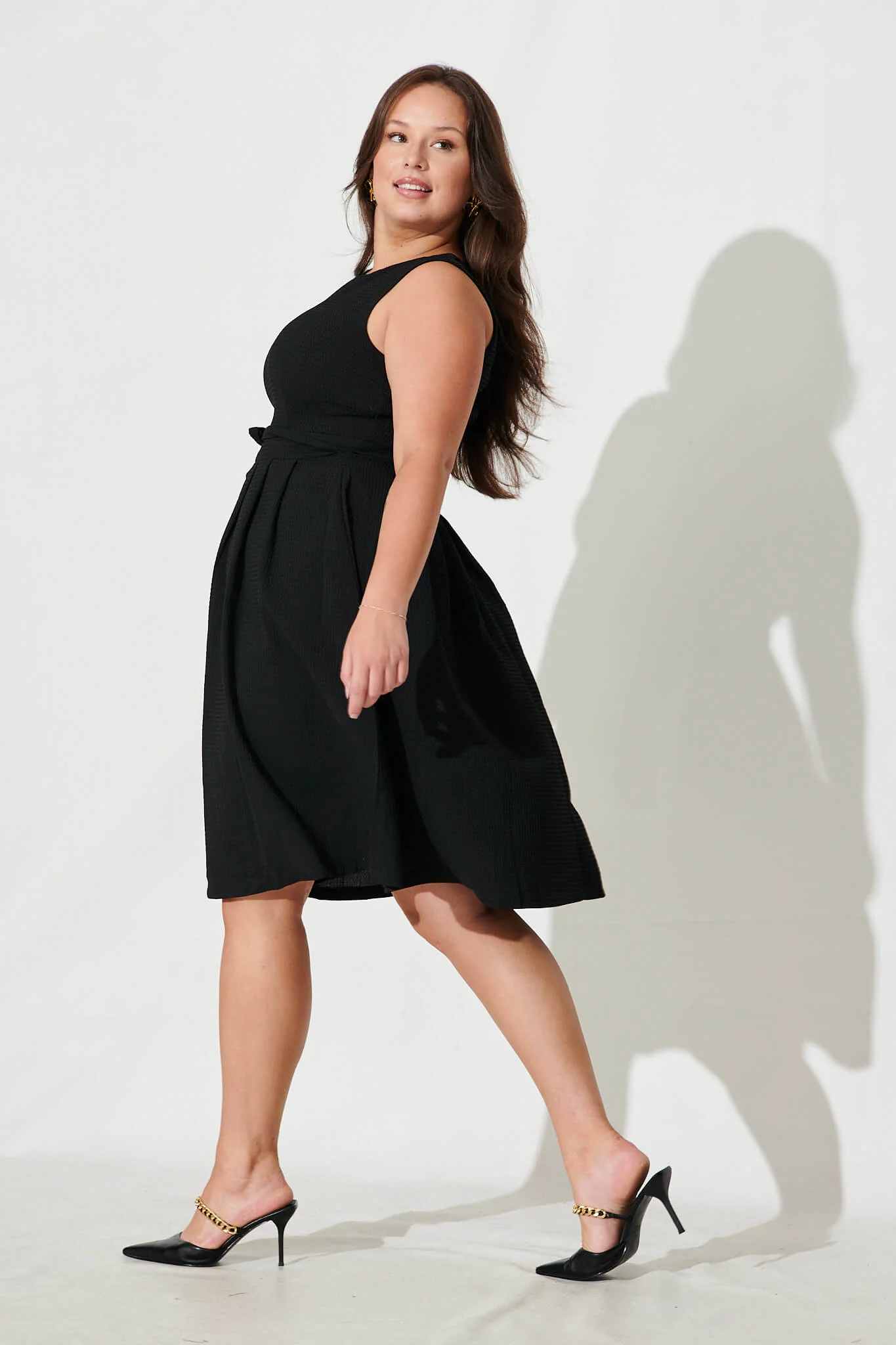 Jardin Dress In Textured Black - Image 8
