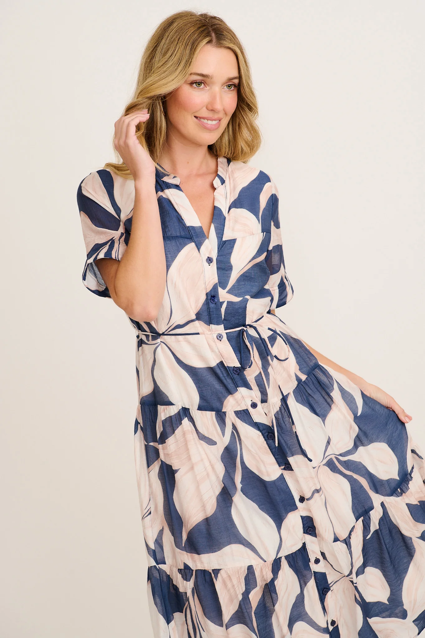 Javi Midi Dress in Navy with Beige Floral - Image 2