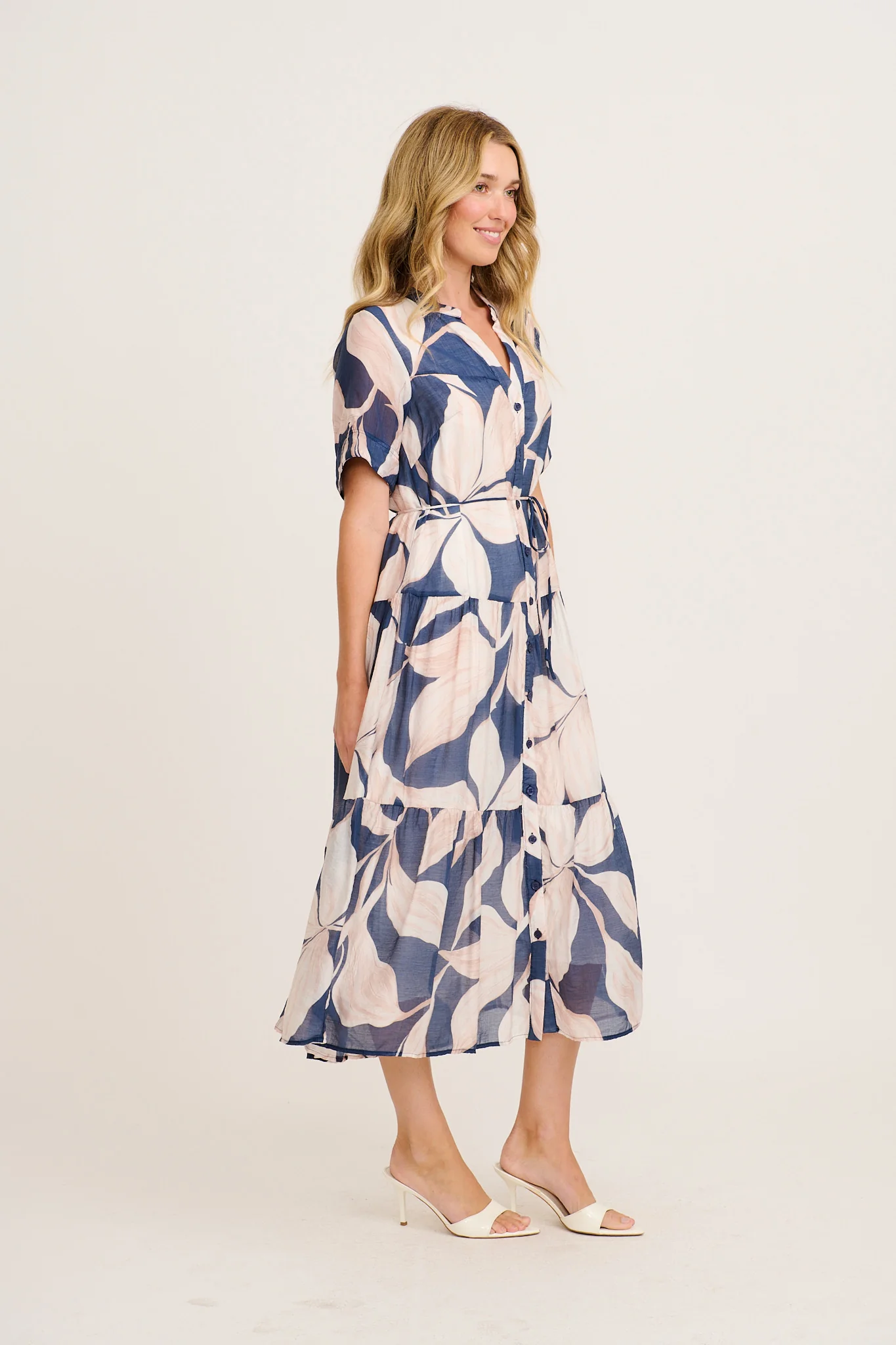 Javi Midi Dress in Navy with Beige Floral - Image 3
