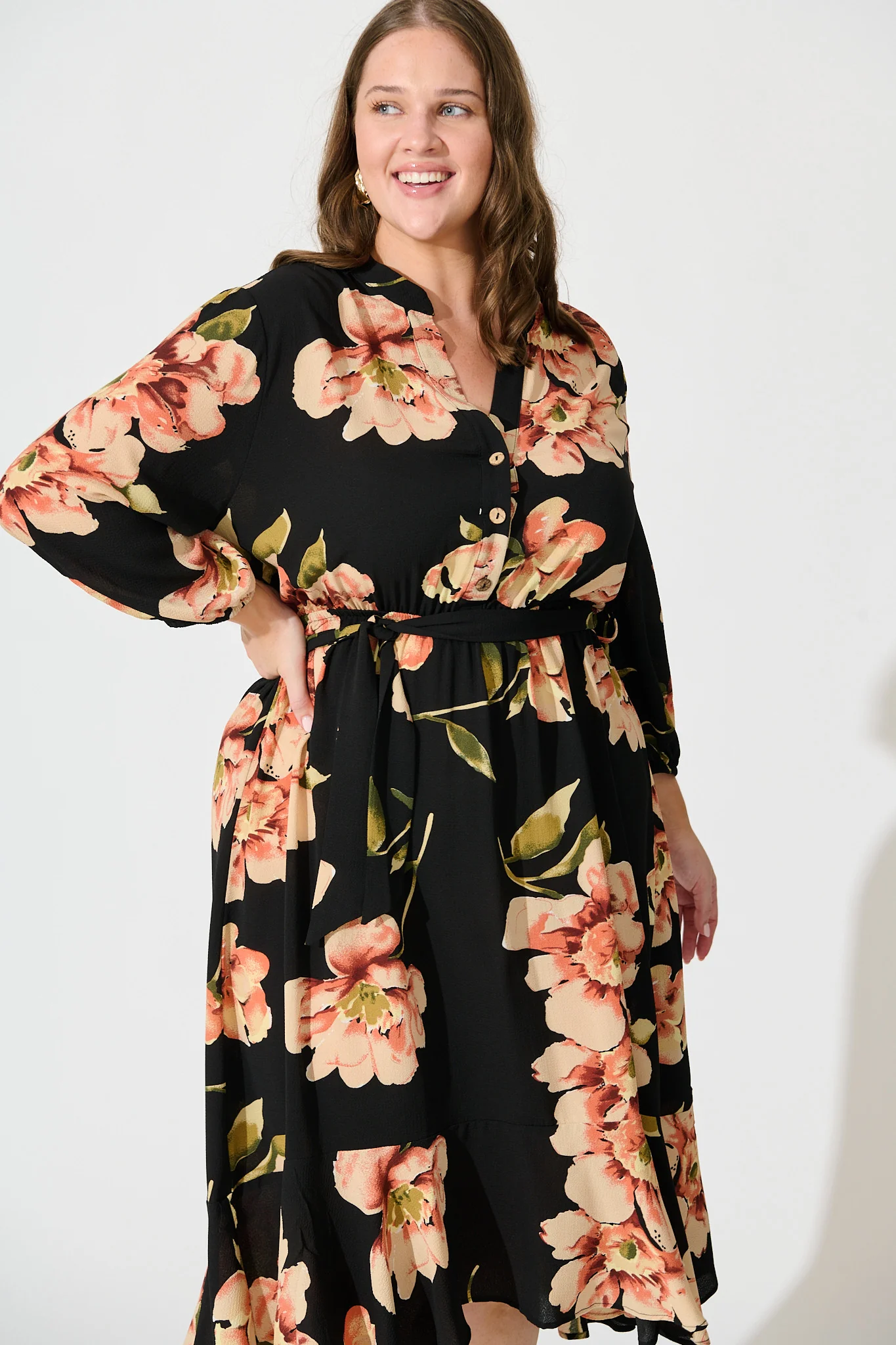 Jemimah Midi Dress In Black with Blush Floral - Image 5