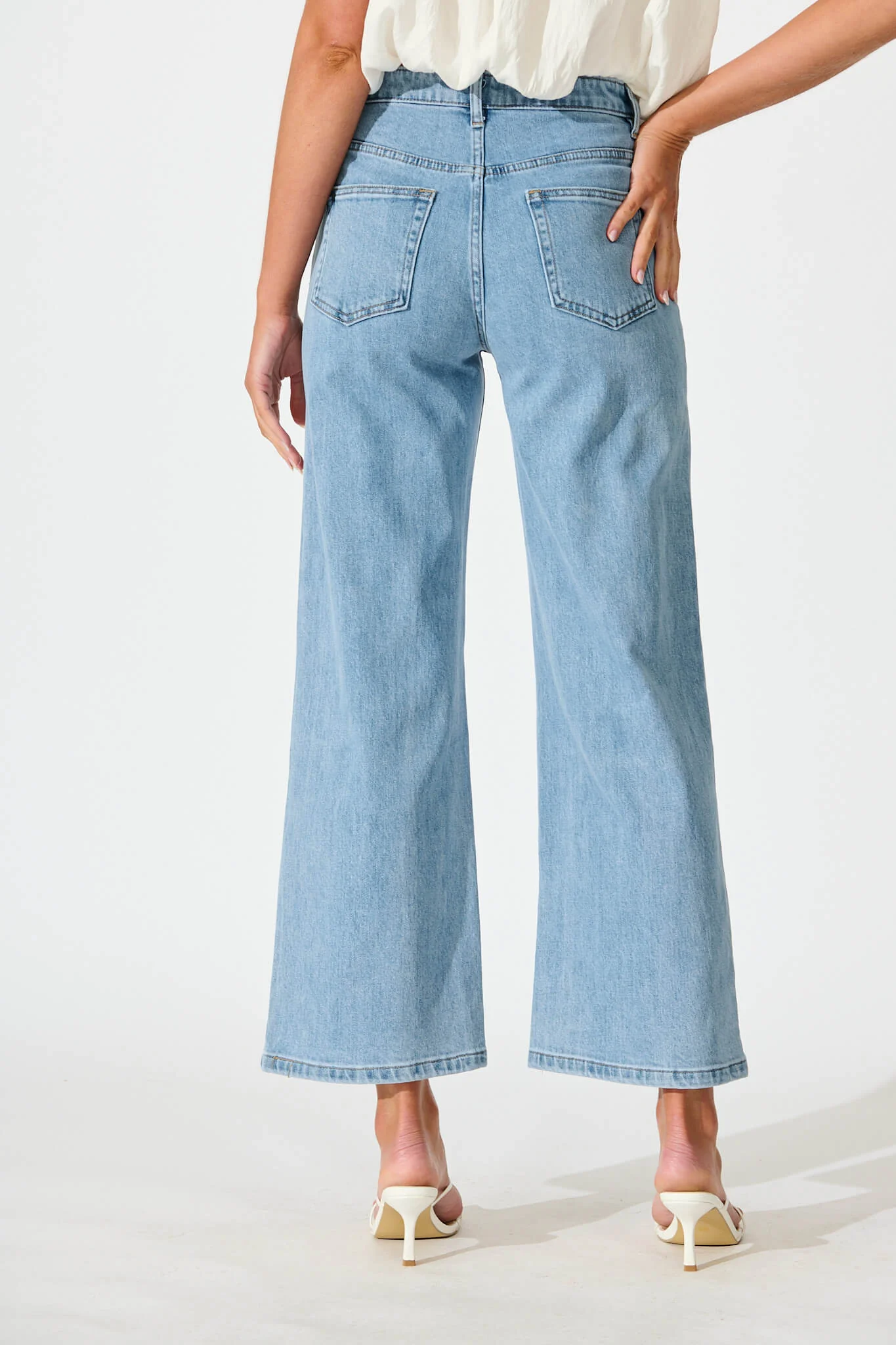 Jency Mid Rise Wide Leg Jean In Light Blue Denim - Image 6