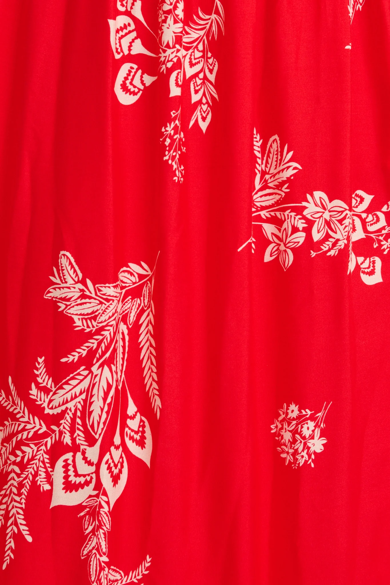 Jordonna Maxi Sundress in Red with Cream Leaf Print - Image 6
