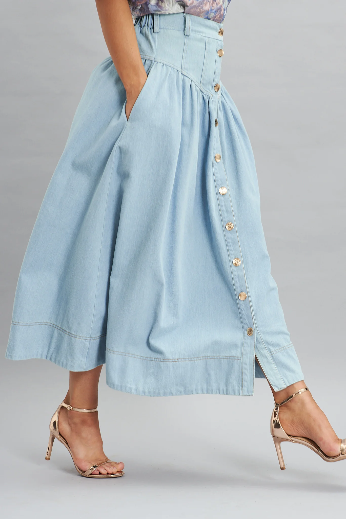 Judith Maxi Denim Skirt In Light Blue - Image 3