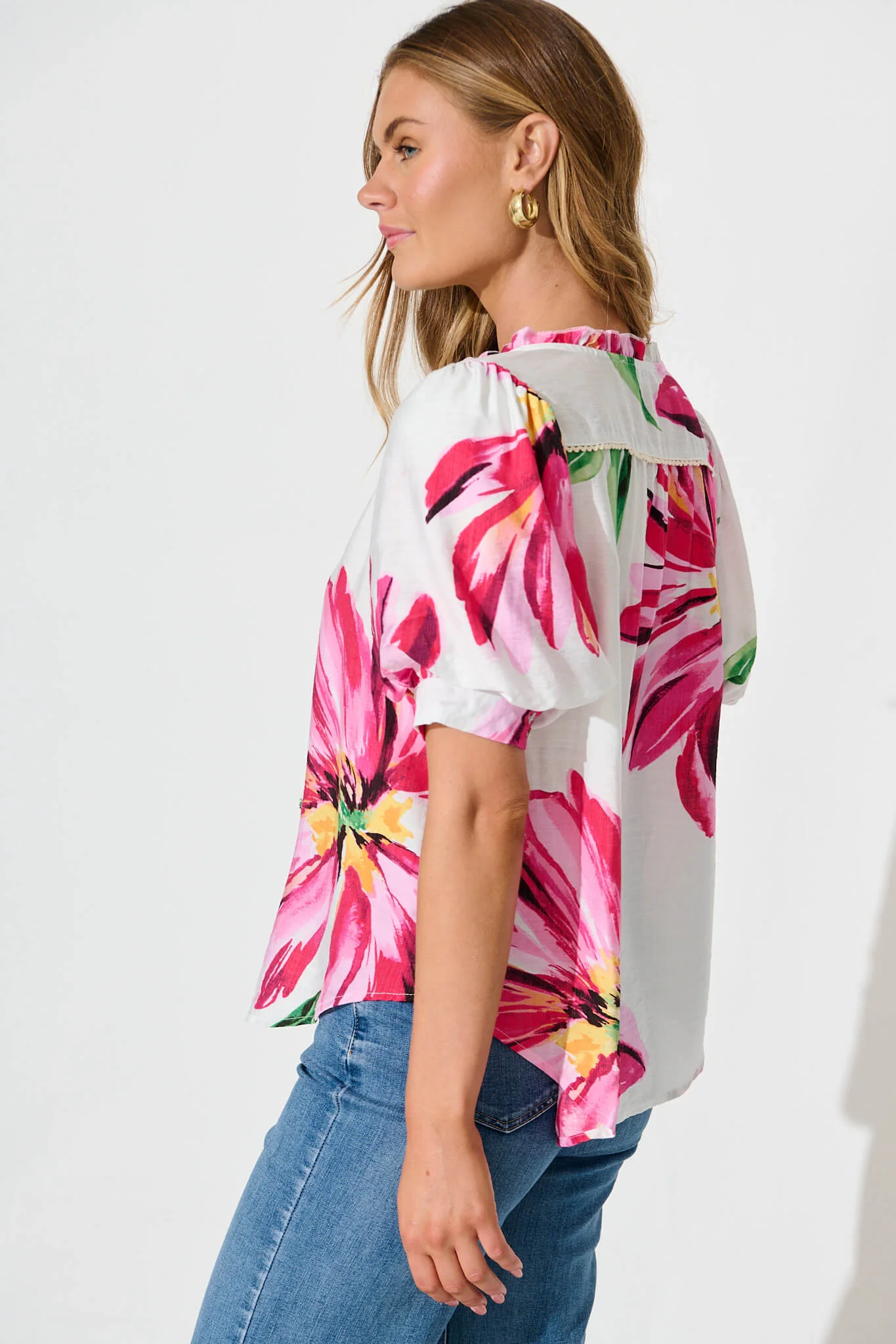 Jupiter Shirt In White With Pink Floral - Image 6