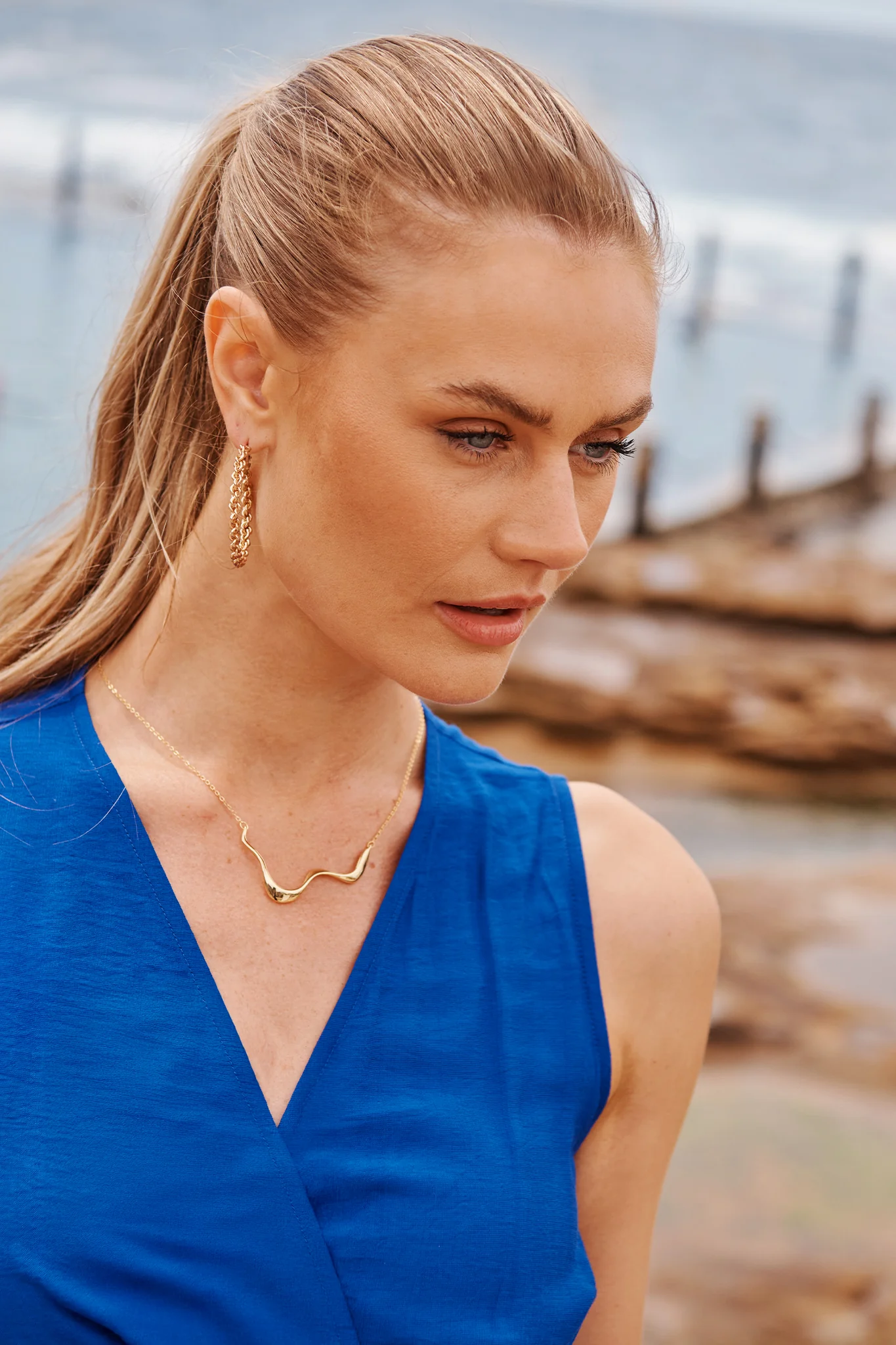 Kaia Molten Necklace in Gold - Image 2