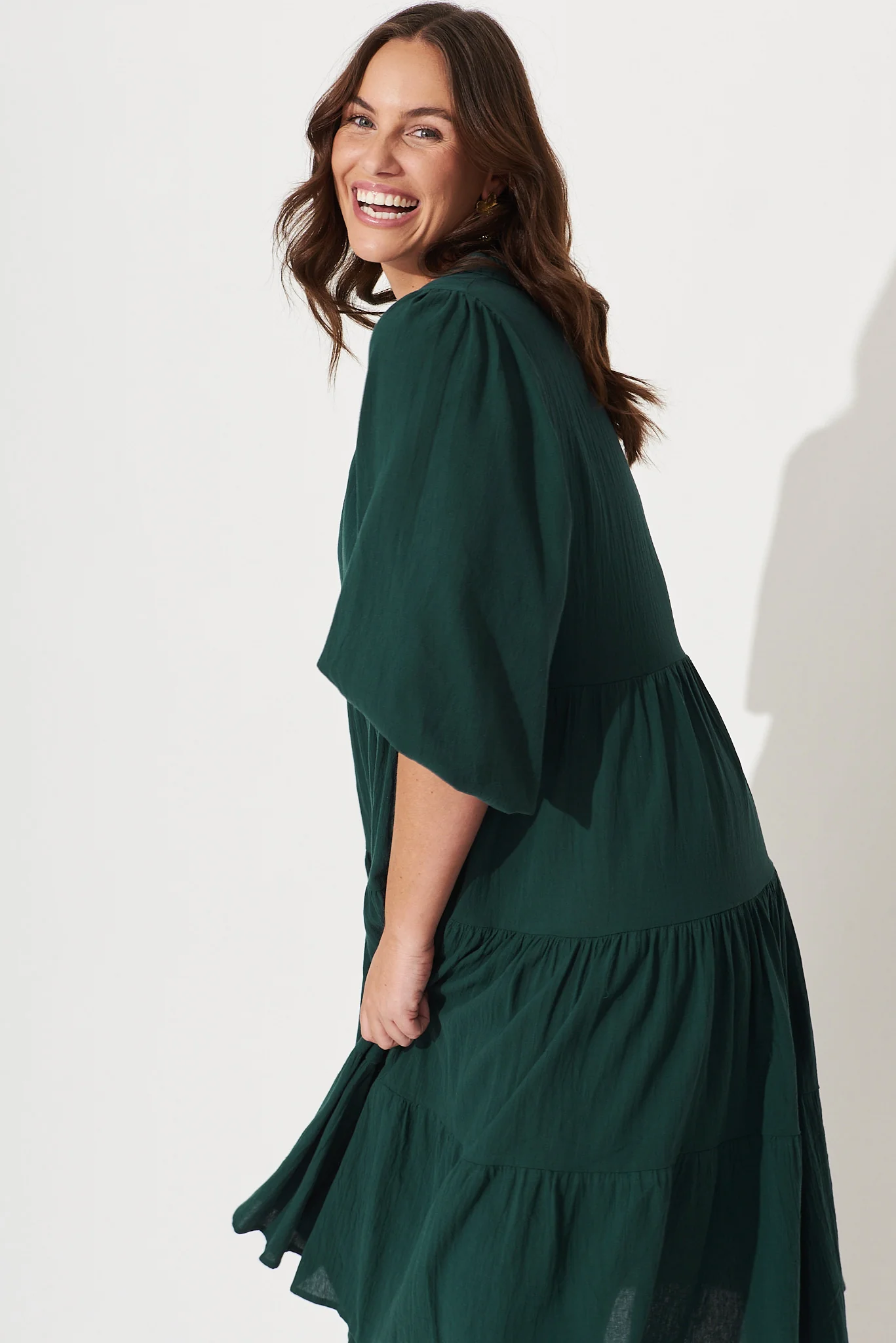 Kehlana Tiered Smock Dress In Emerald Green - Image 6
