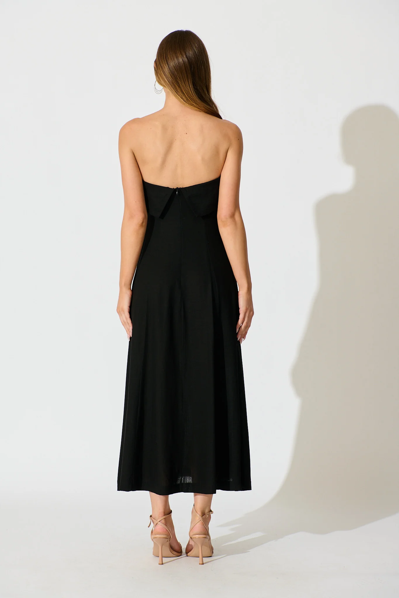 Kerra Maxi Dress in Black Cotton Linen Blend - Image 4
