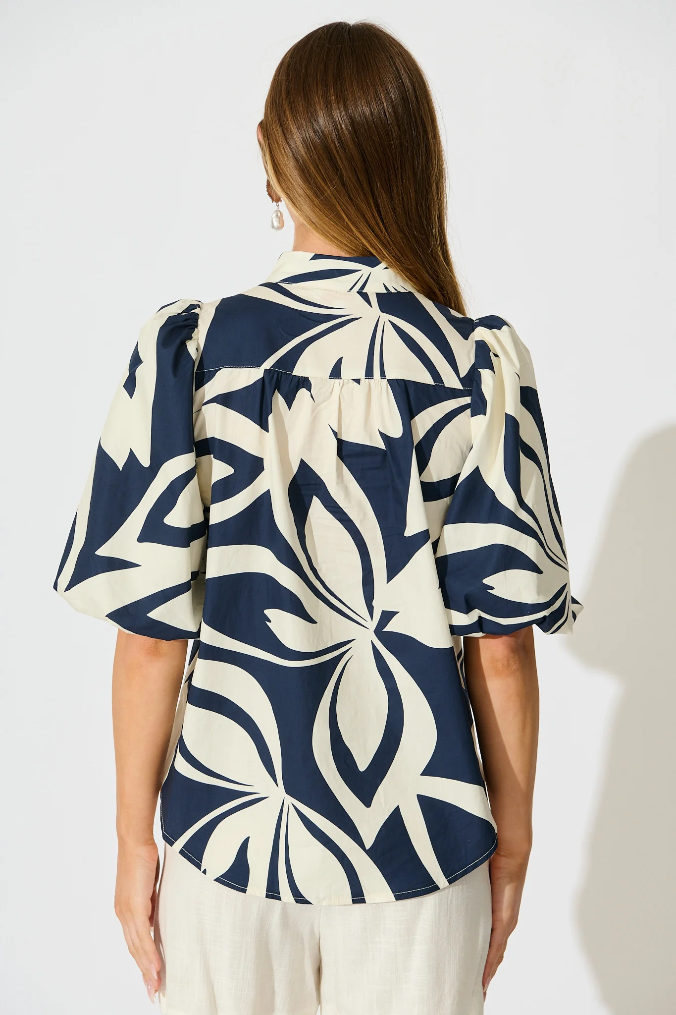 Keylani Shirt in Navy with Cream Leaf Print Cotton - Image 3