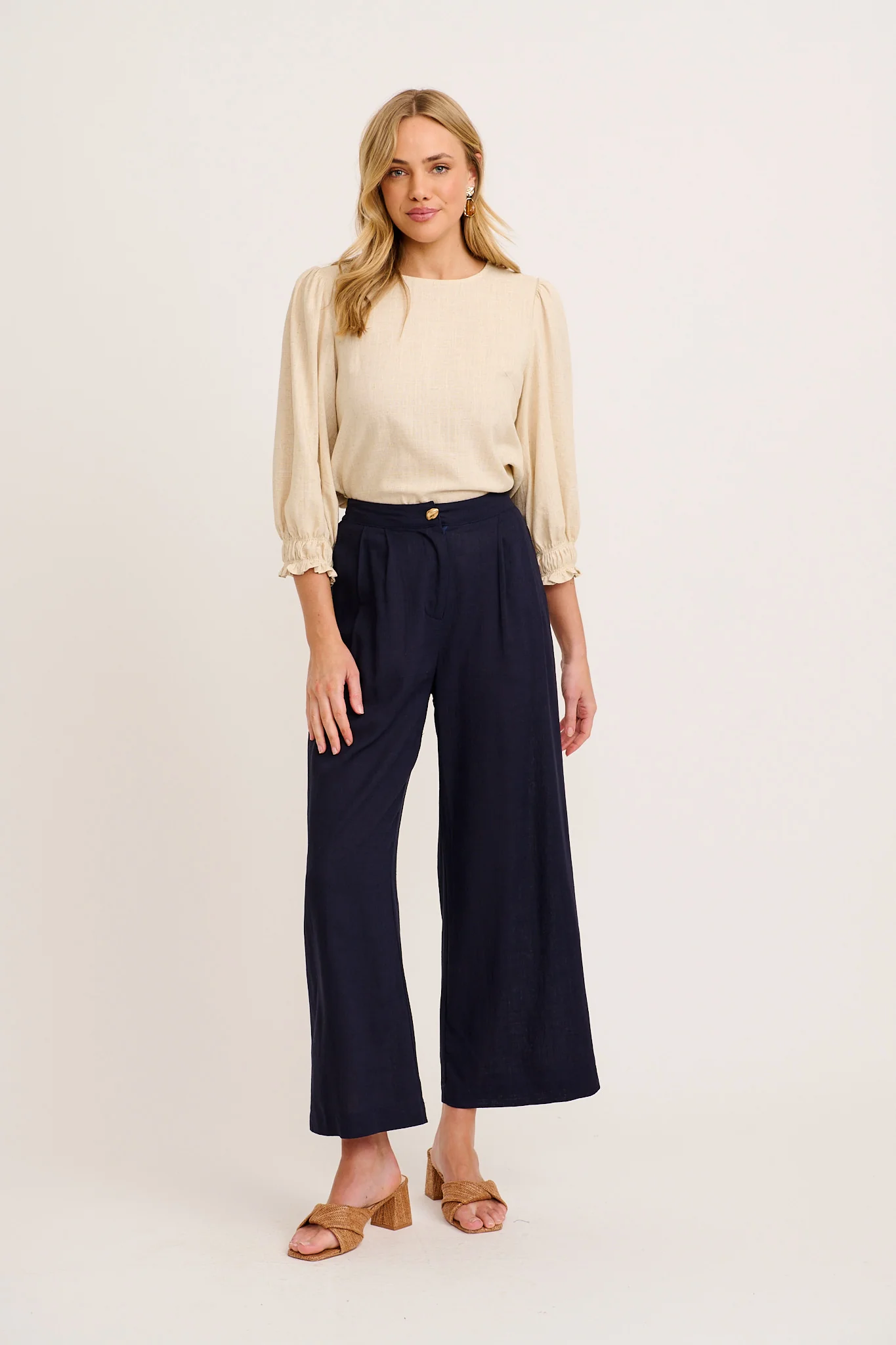 Lanie Top In Oatmeal Cotton Linen - Image 4
