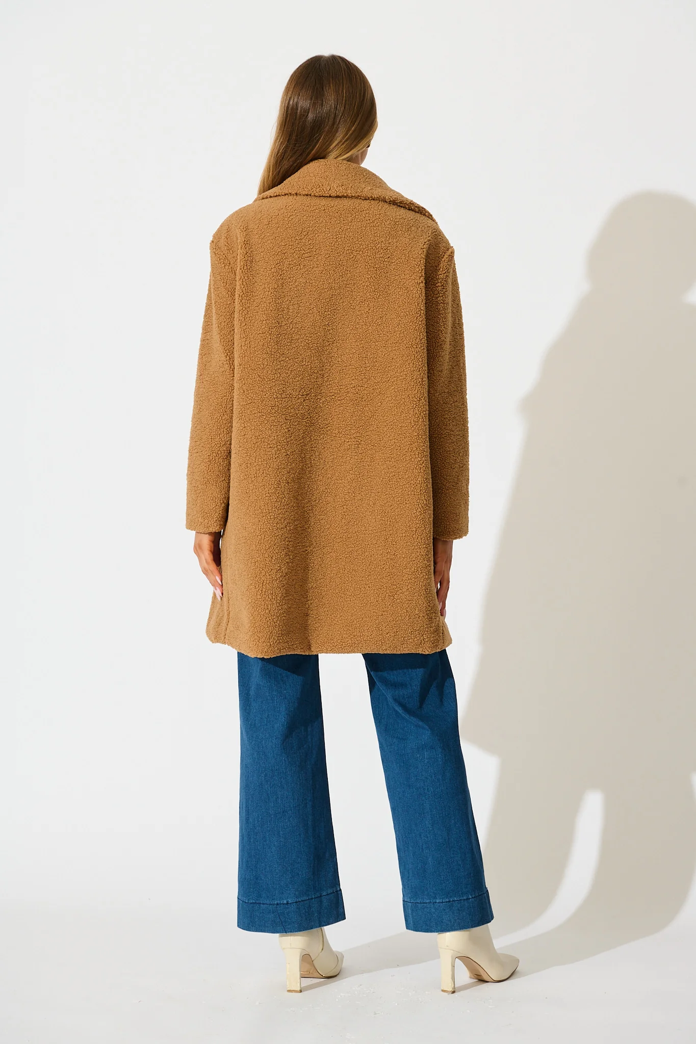 Lavish Teddy coat in Mocha - Image 4