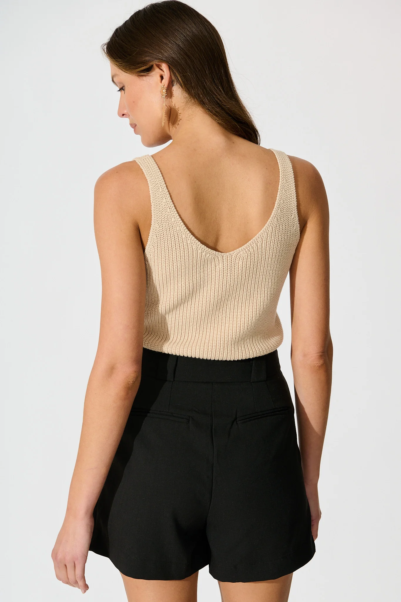 Leonora Short in Black Linen Blend - Image 3