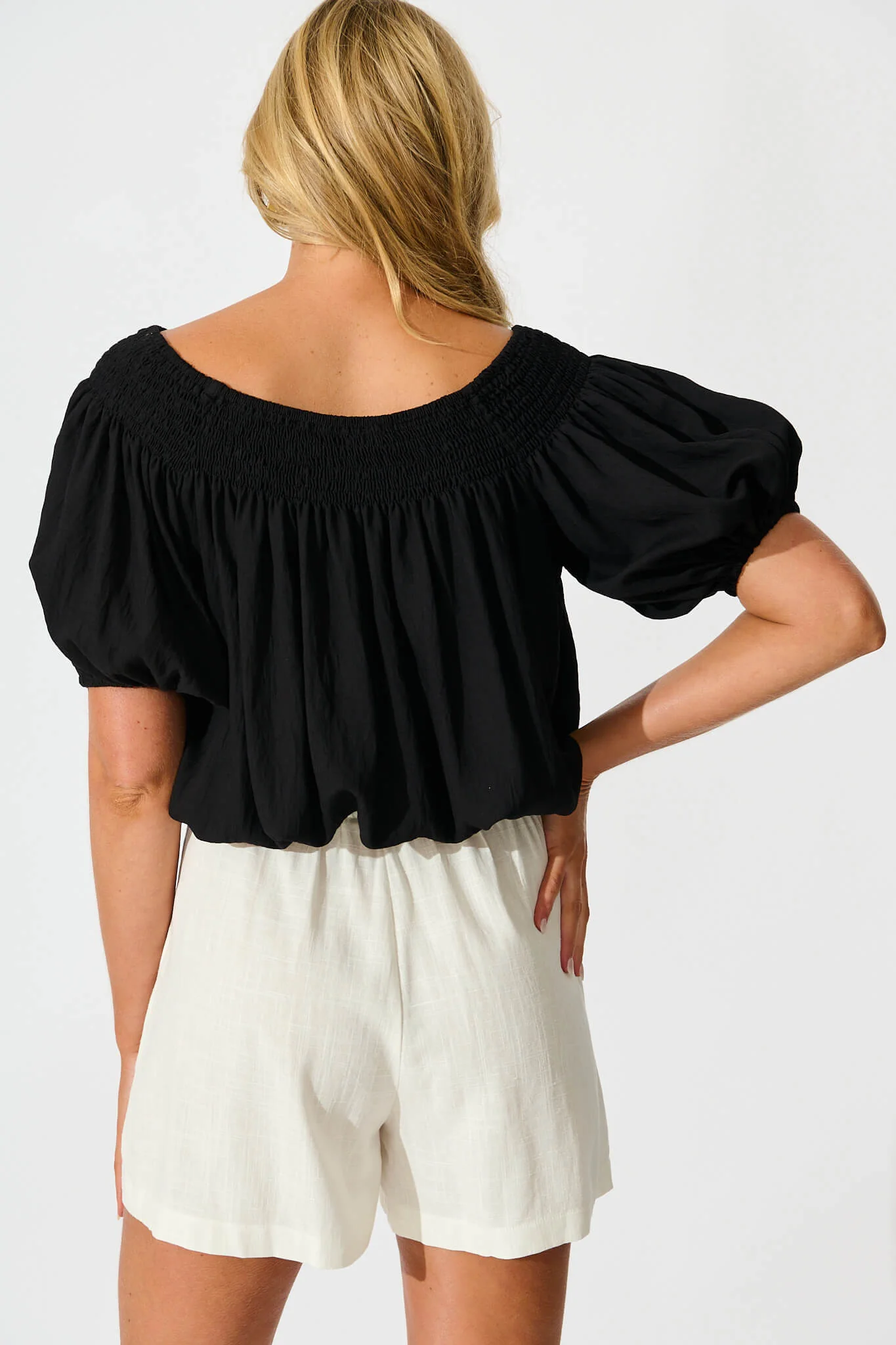 Lilo Short in White Linen Blend - Image 5
