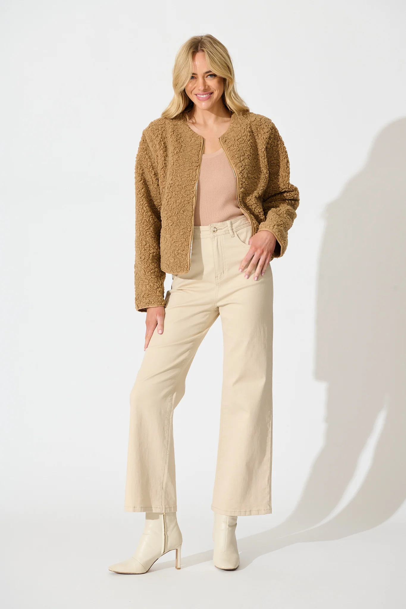 Look My Way Teddy Jacket in Mocha - Image 4