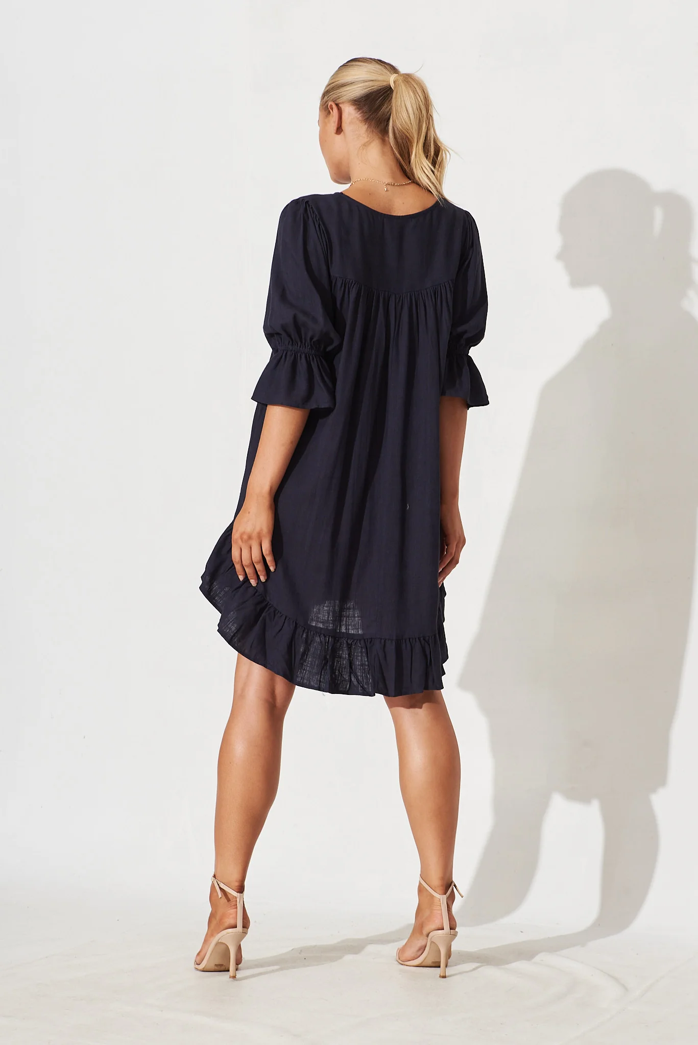 Loveline Dress In Navy Linen Blend - Image 4