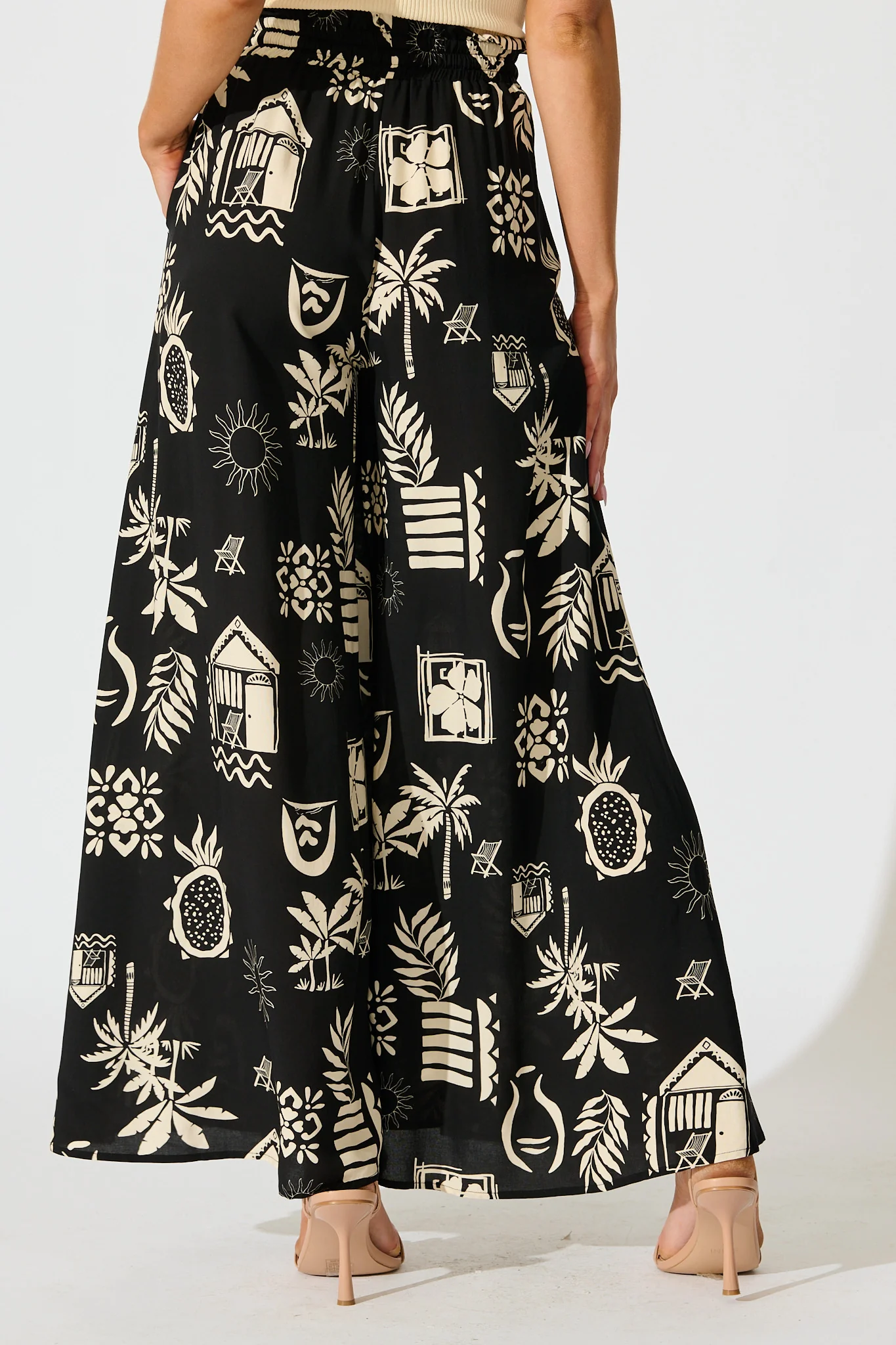 Lune Wide Leg Pant In Black Palm Print - Image 3