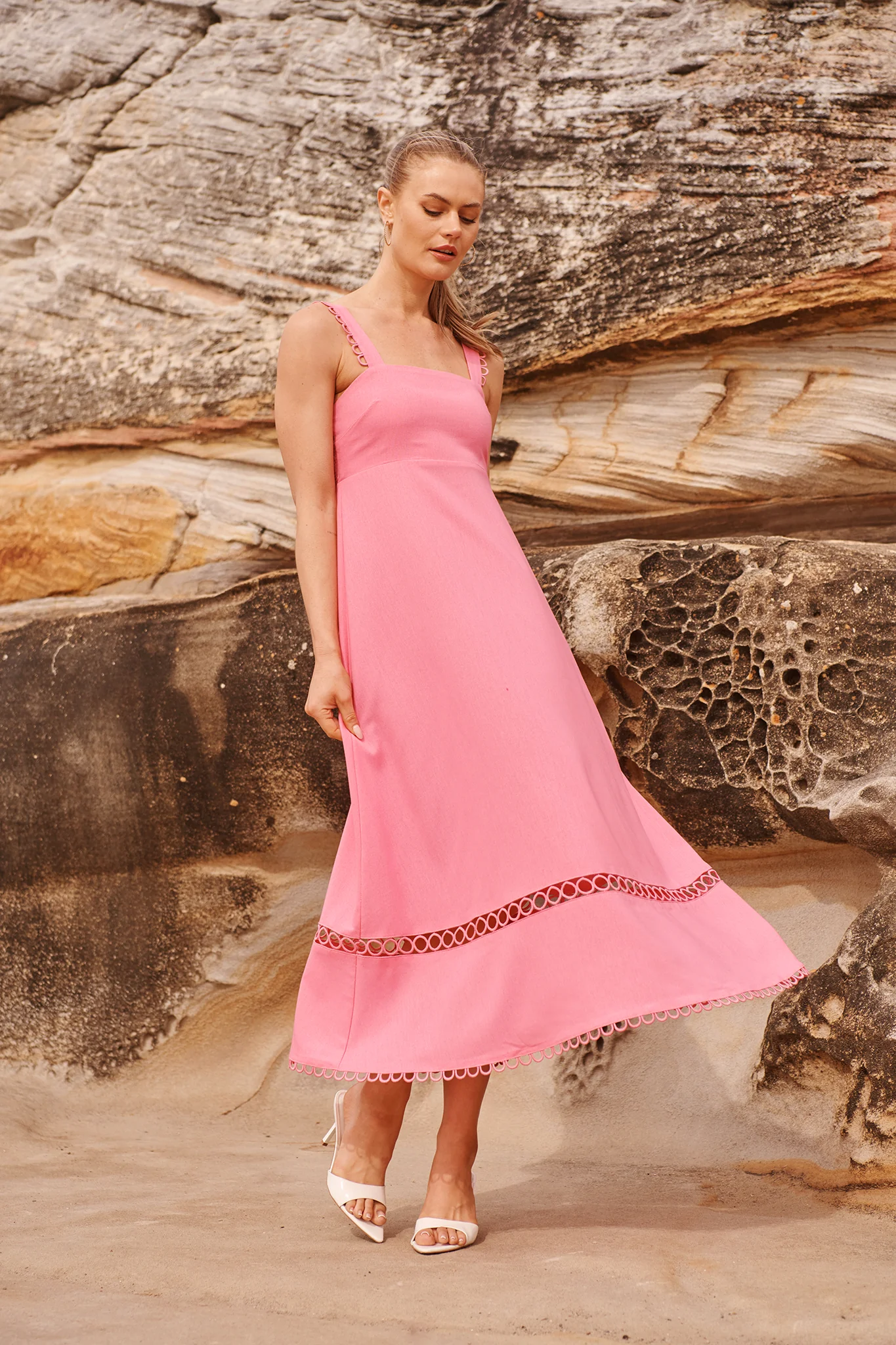 Luxe Enchant Maxi Dress in Pink Linen Blend - Image 4
