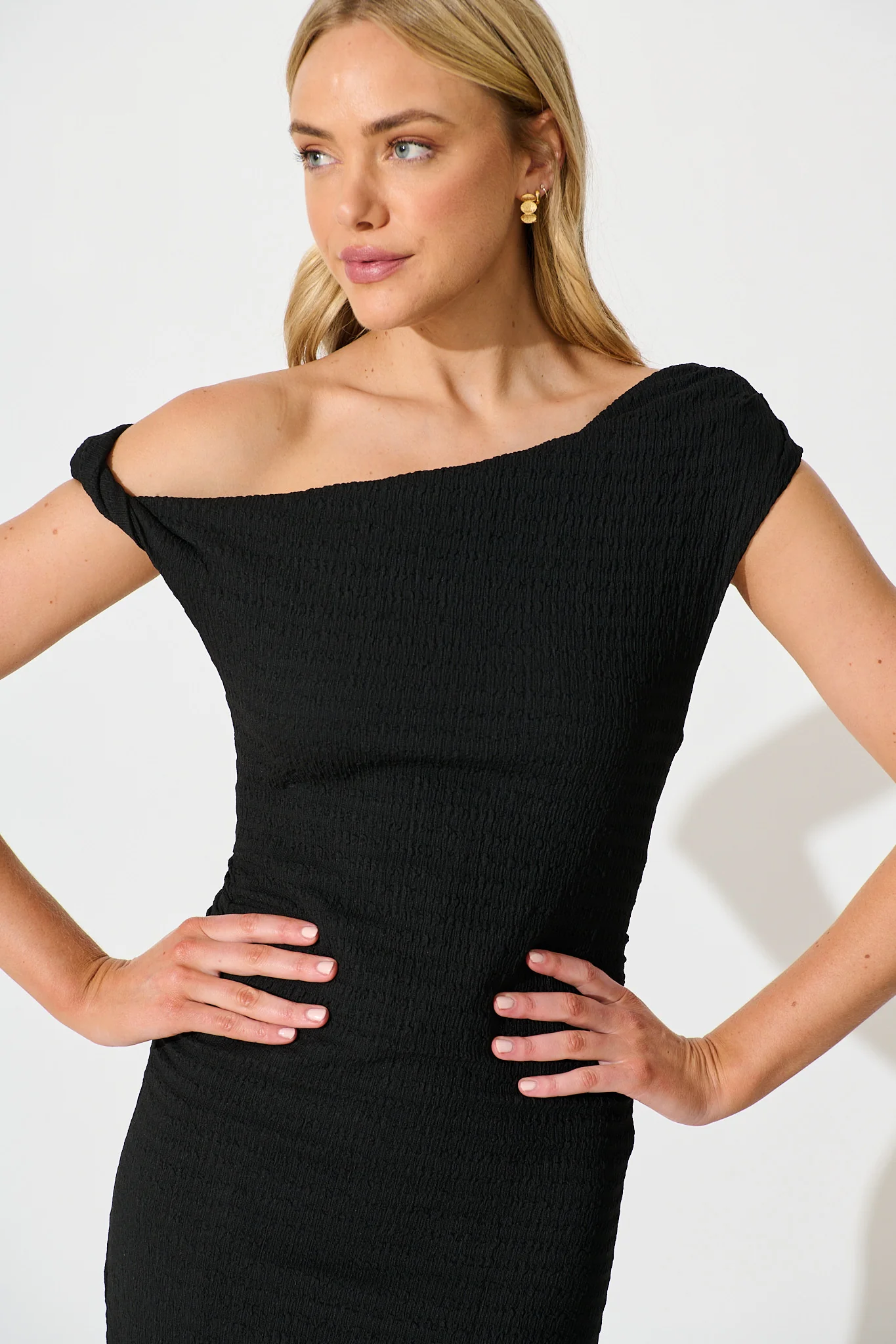 Malena One Shoulder Maxi Dress in Black - Image 5