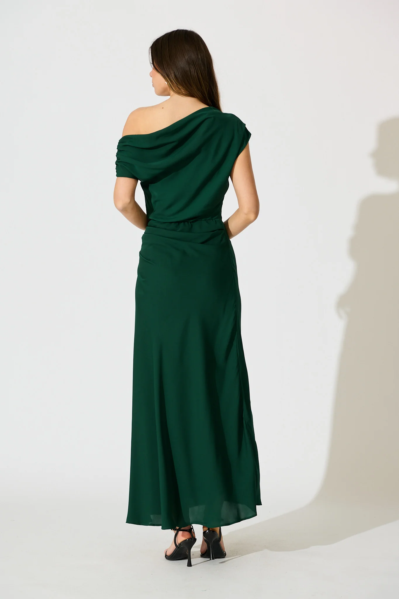 Marielle Off Shoulder Maxi Dress in Emerald Chiffon - Image 4