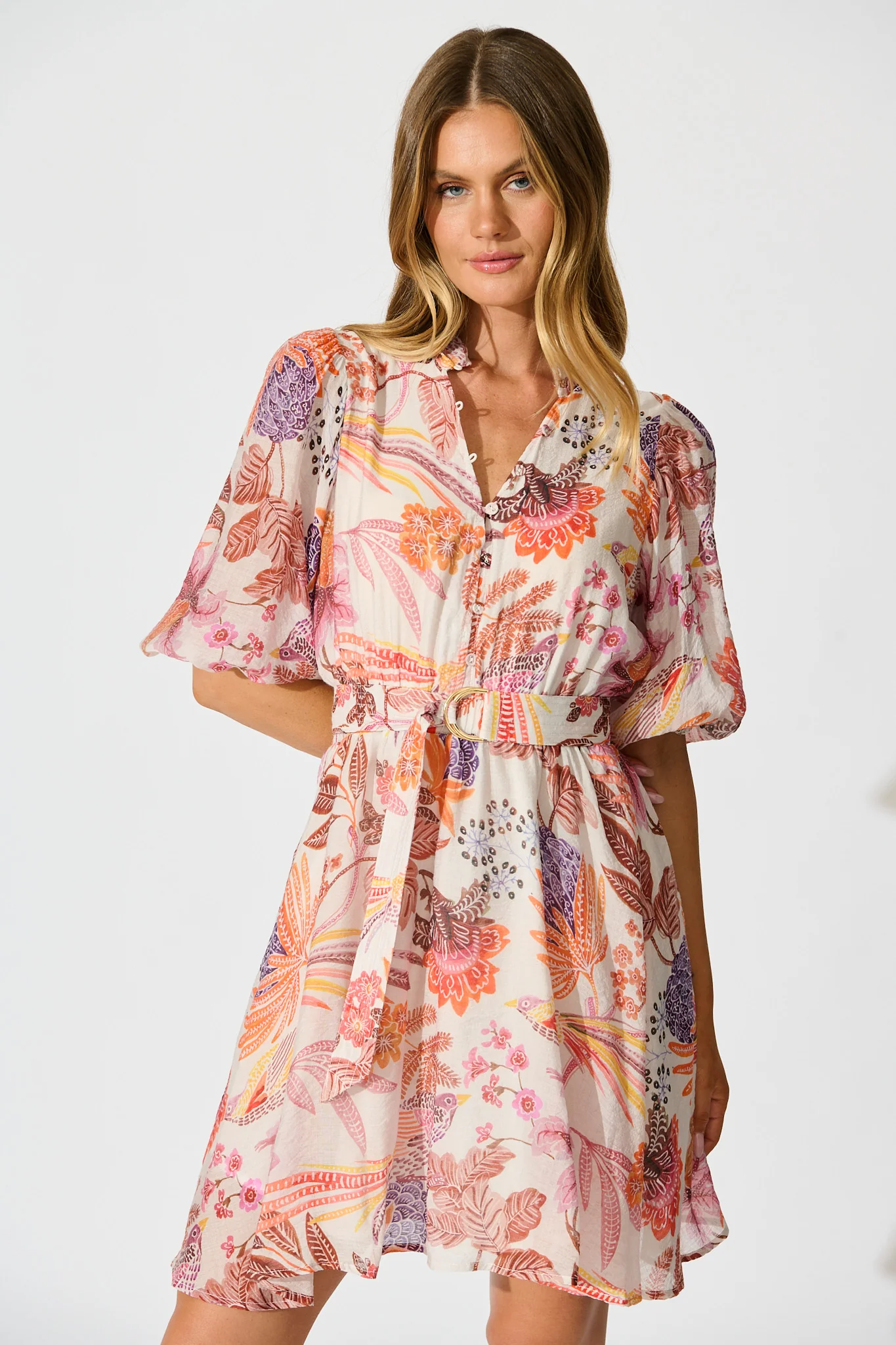 Marilina Short Dress in Multi Tan Leaf Print - Image 2