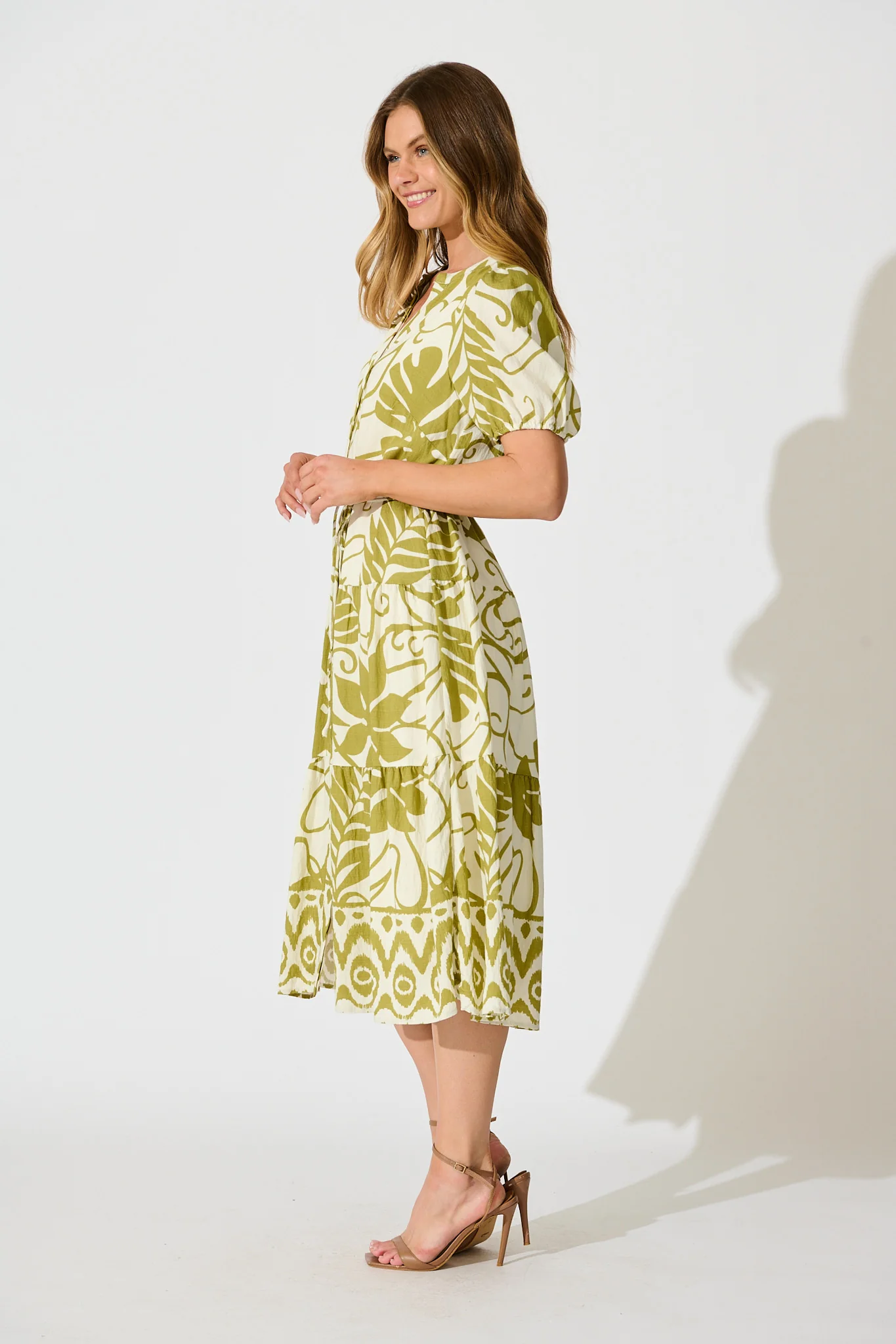 Mariza Midi Dress in Green with Cream Leaf Print - Image 3