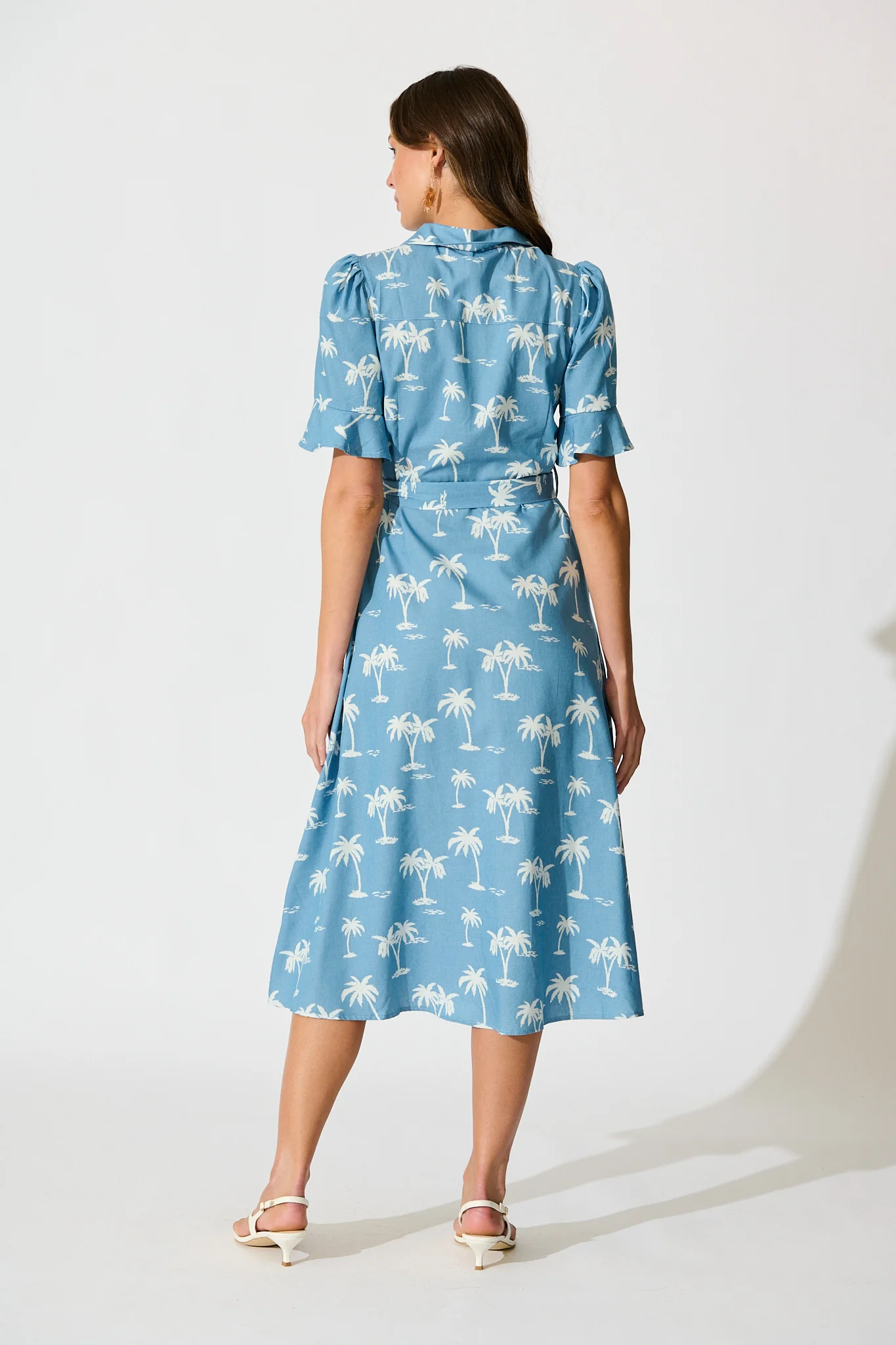 Marlia Midi Shirt Dress in Blue with White Palm Tree - Image 4