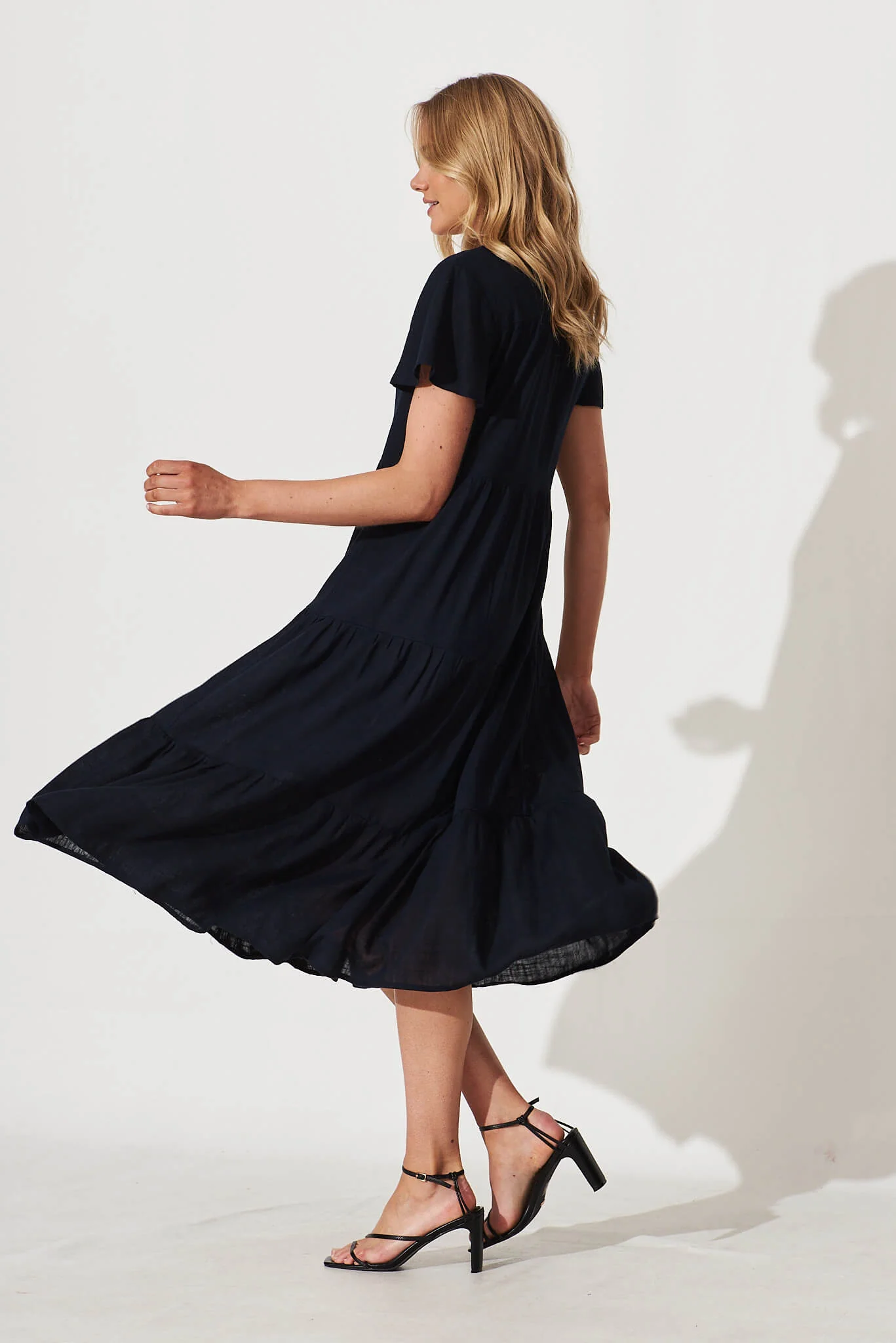 Marvela Midi Shirt Dress In Navy Linen Blend - Image 3