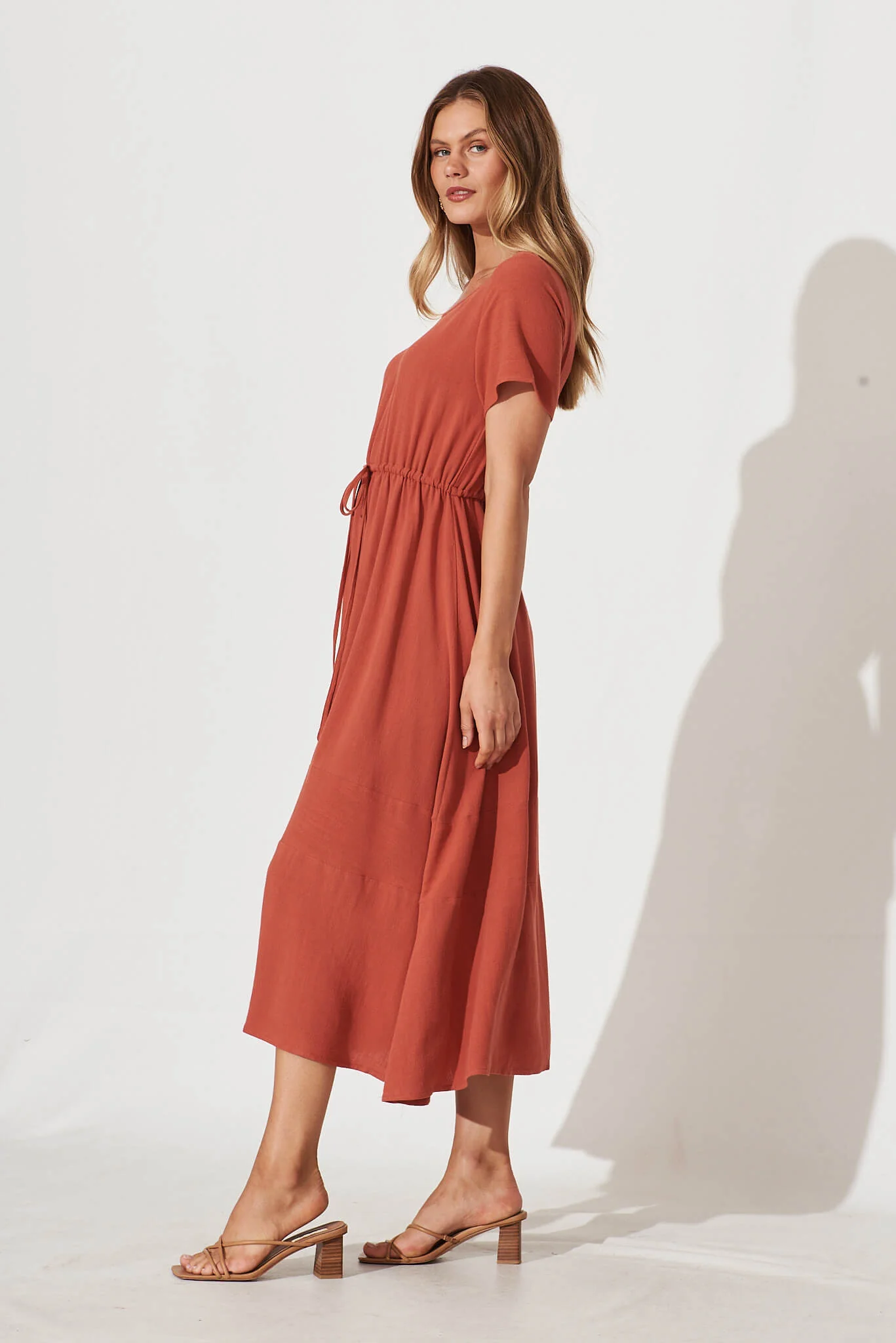 Mary Midi Dress In Rust Linen Blend - Image 3