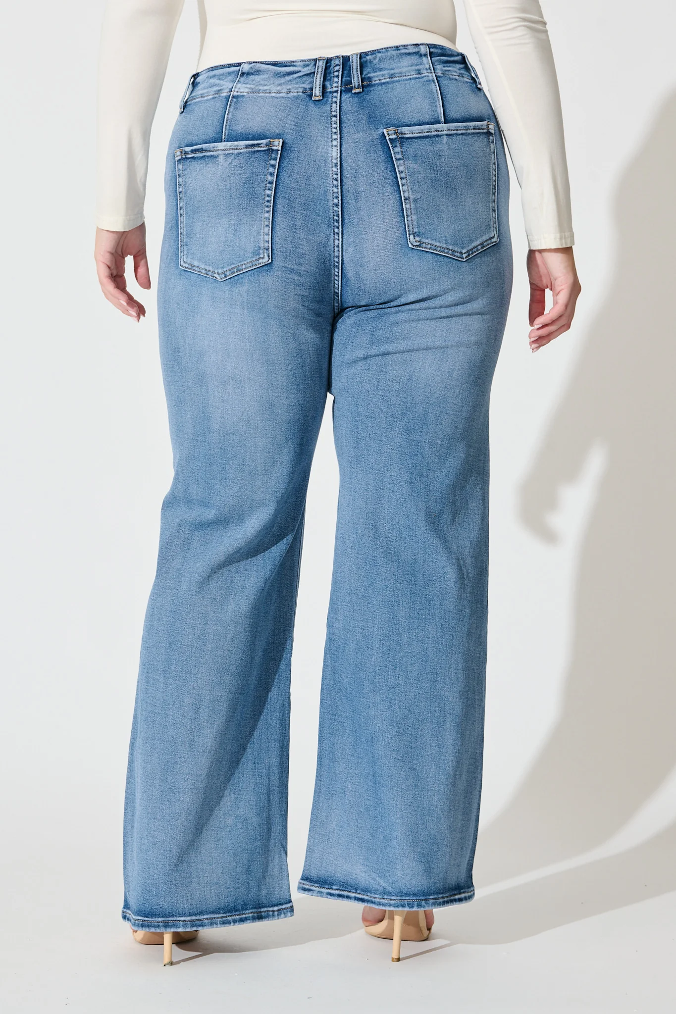 Maxille High Rise Wide Leg Jean in Mid Blue Denim - Image 8