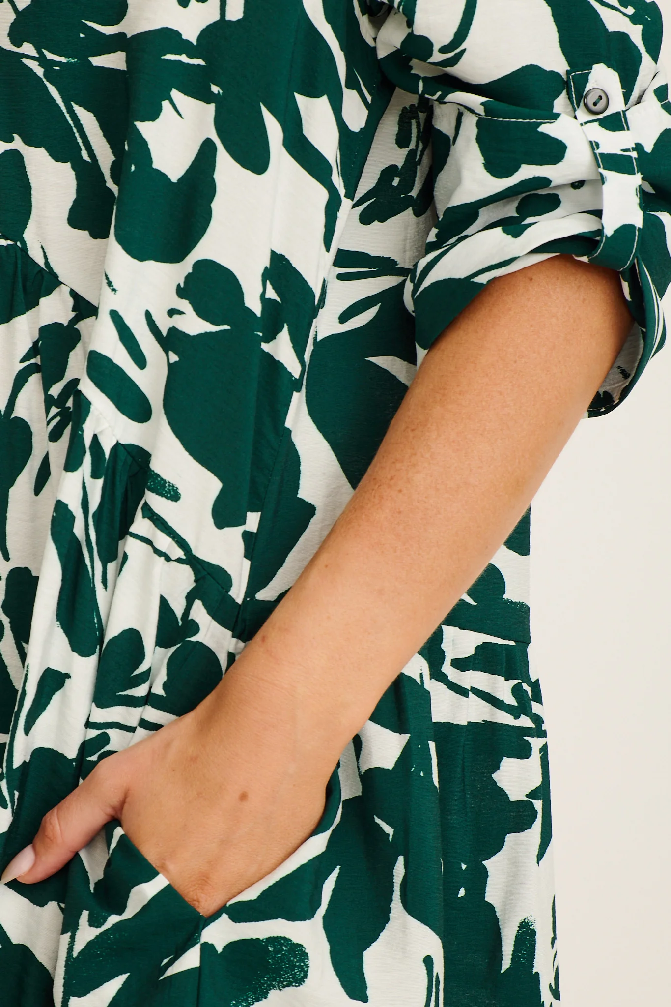 Mina Smock Dress in Green and White Print Linen Blend - Image 5