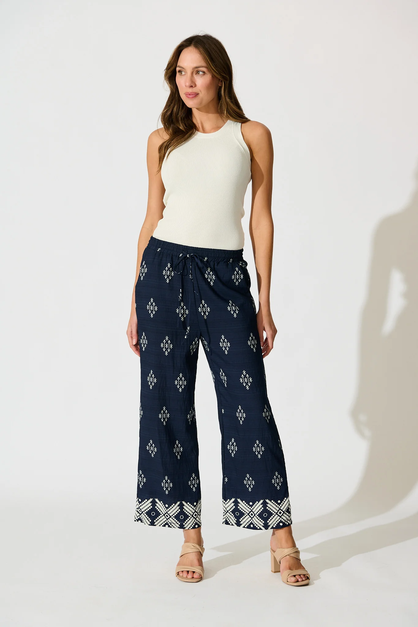 Naia Pant in Navy with White Border Print Linen Blend - Image 4