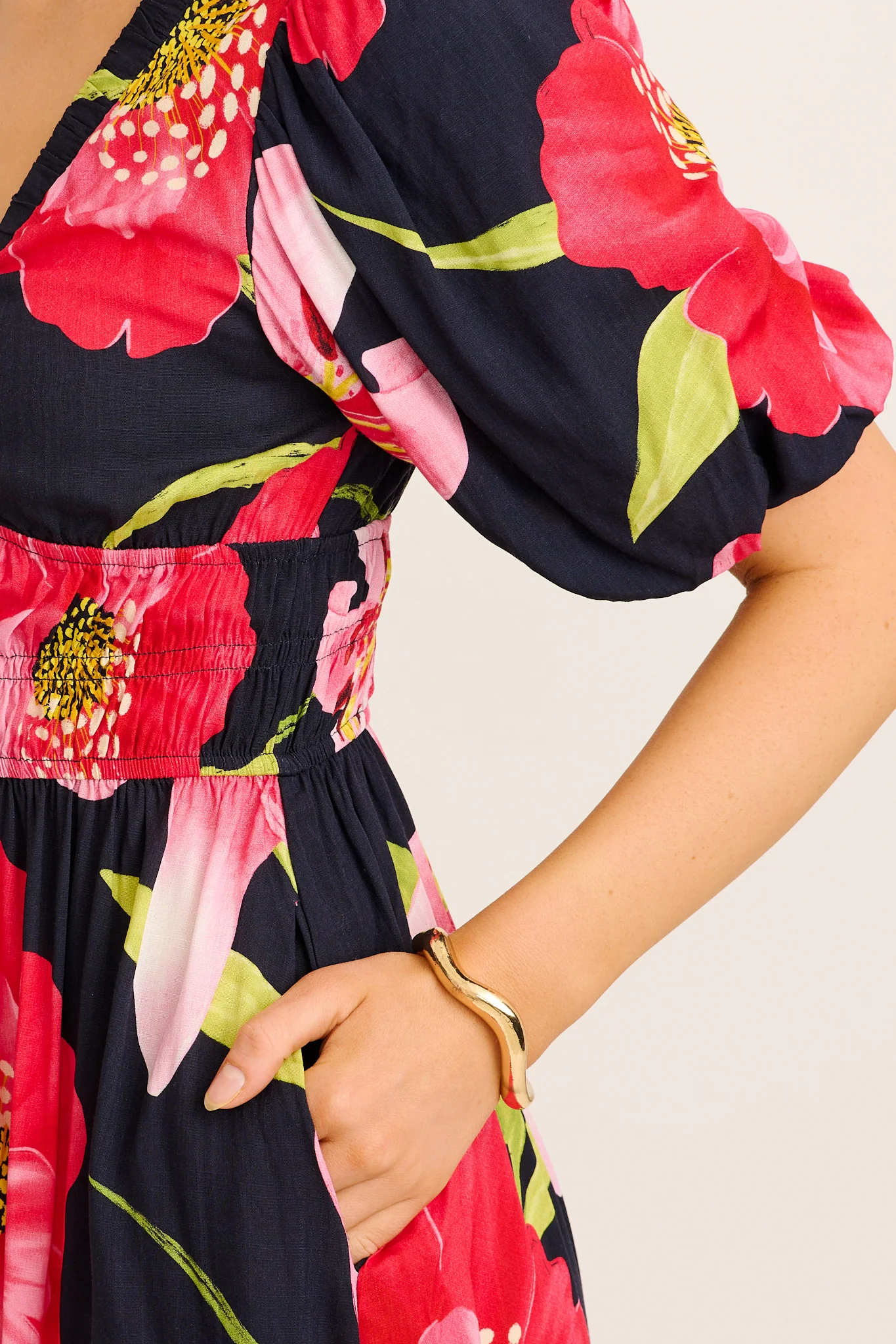 Nerea Midi Dress in Navy with Pink Floral - Image 5
