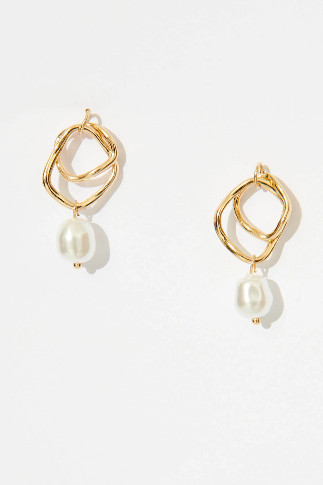 Nessie Drop Earrings In Gold