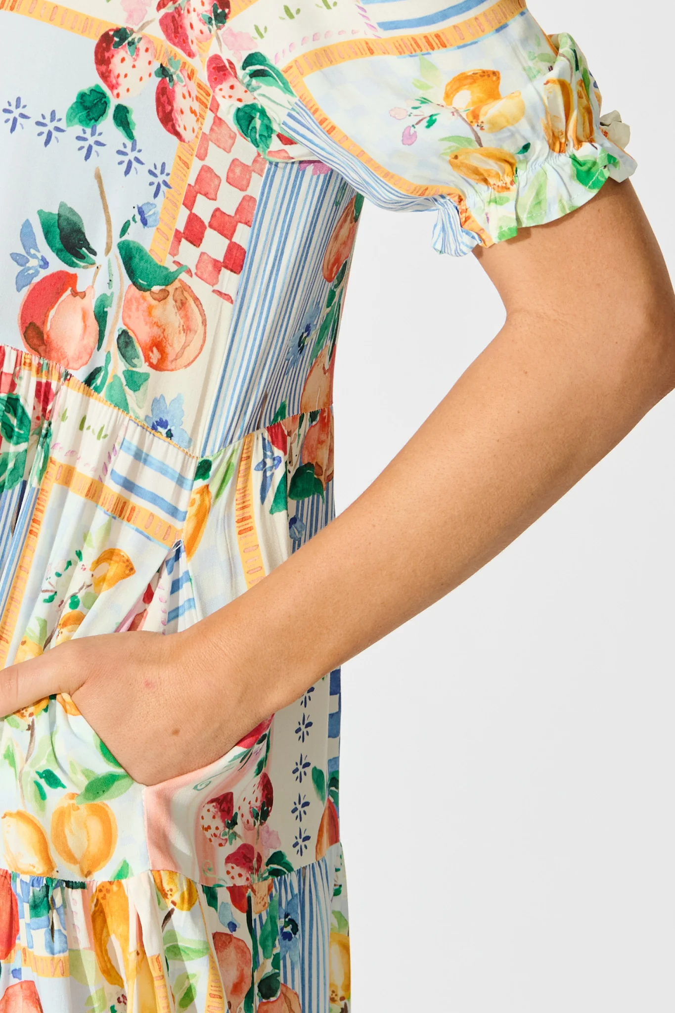 Nevi Tiered Midi Dress In Multi Conversational Print - Image 5