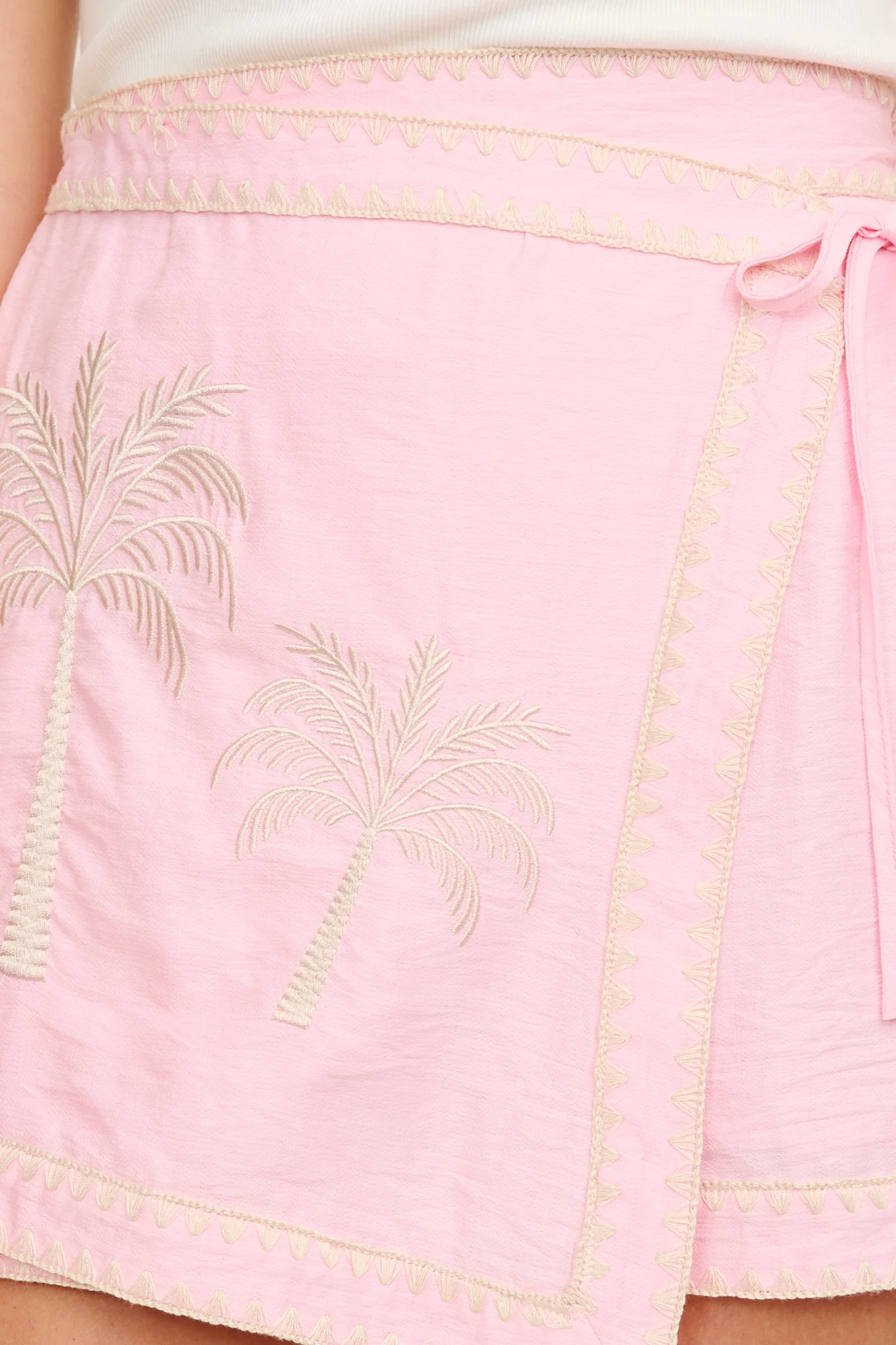 Niya Skort in Pink with Palm Tree Embroidery - Image 5